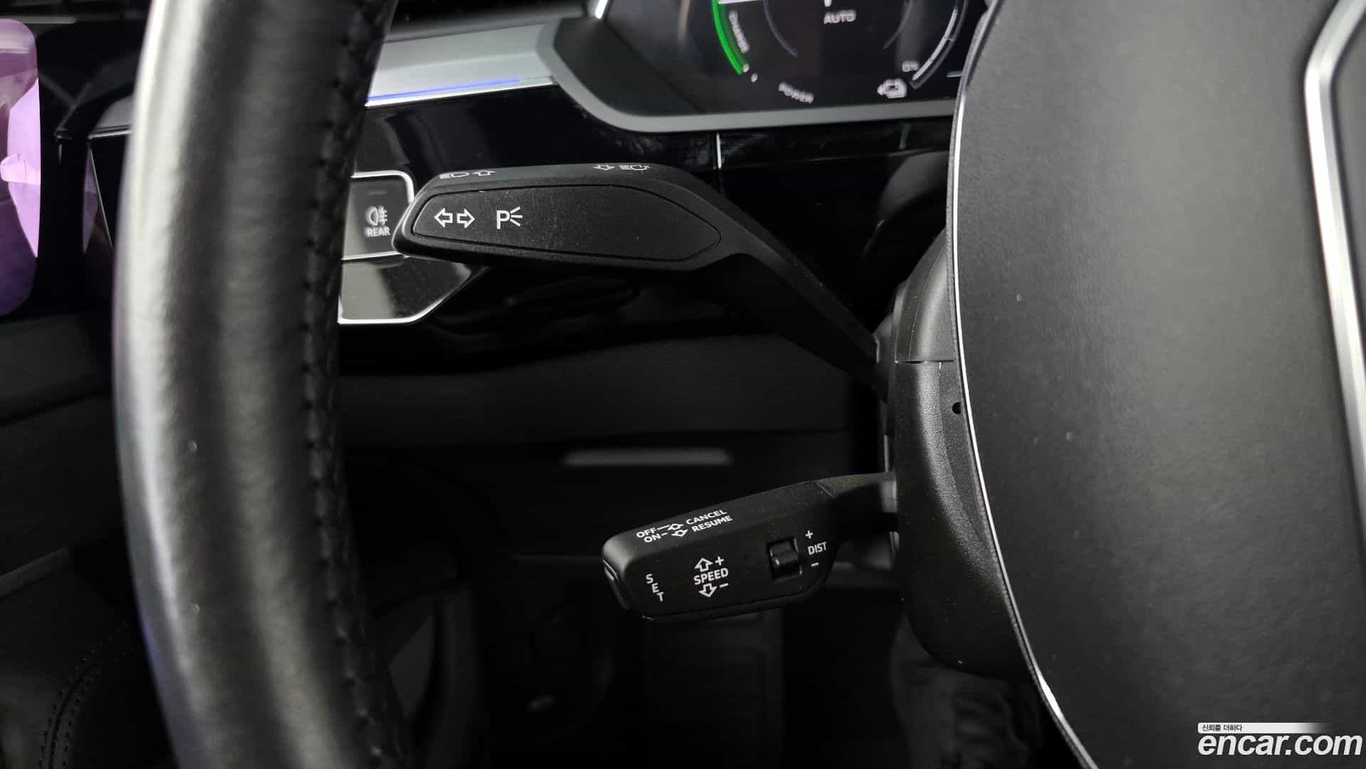 e-tron Audi 2020.7-OPTION-020