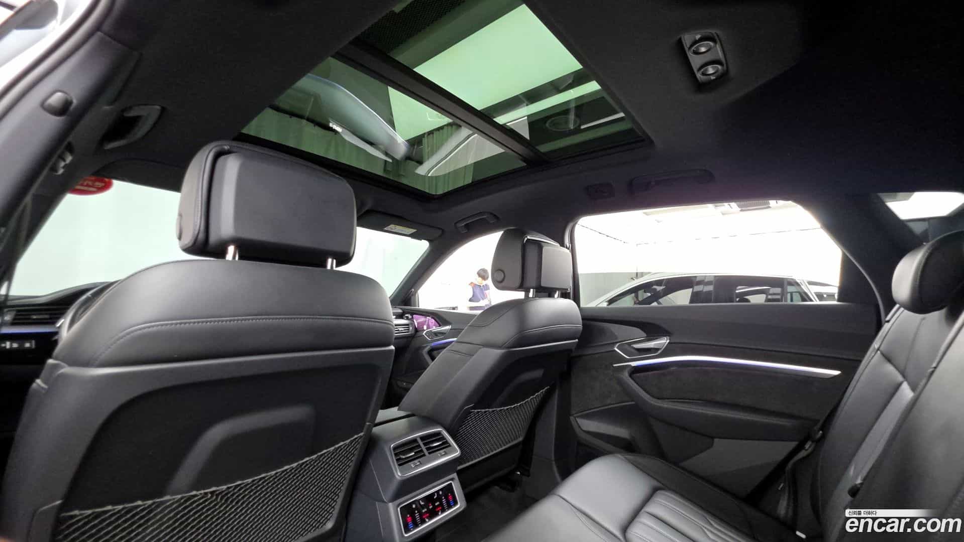 e-tron Audi 2020.7-OPTION-022