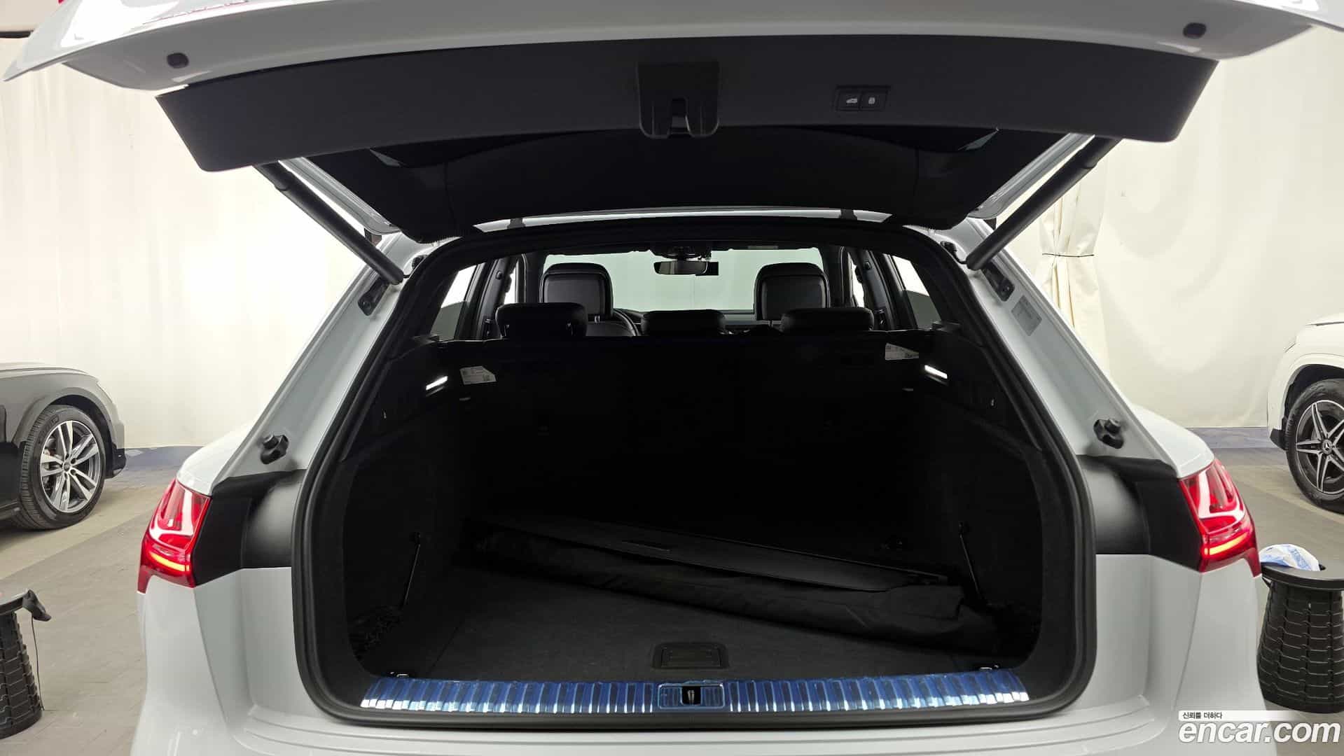 e-tron Audi 2020.7-OPTION-024