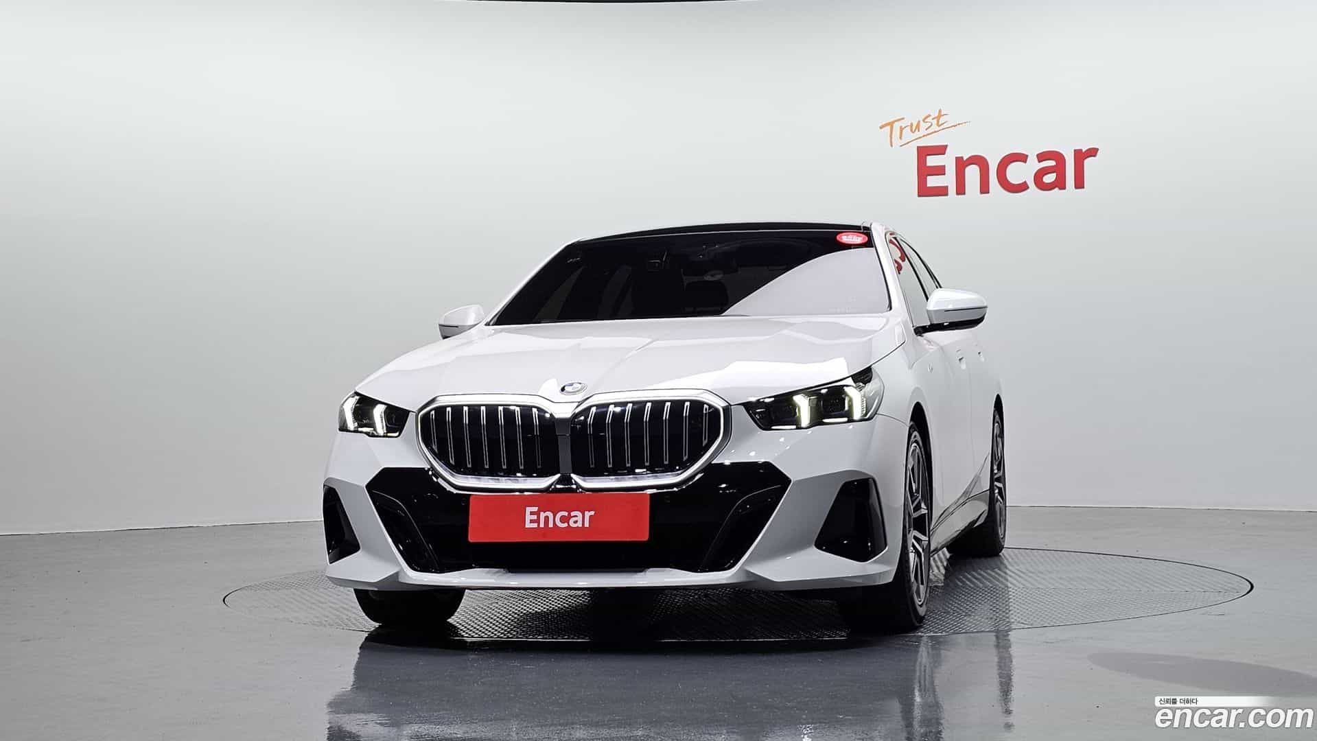 5-Series BMW 2023.9-OUTER-003