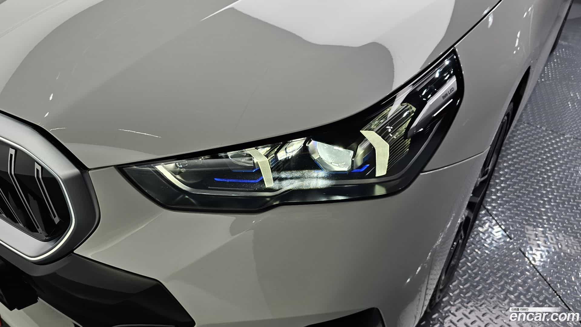 5-Series BMW 2023.9-OUTER-032