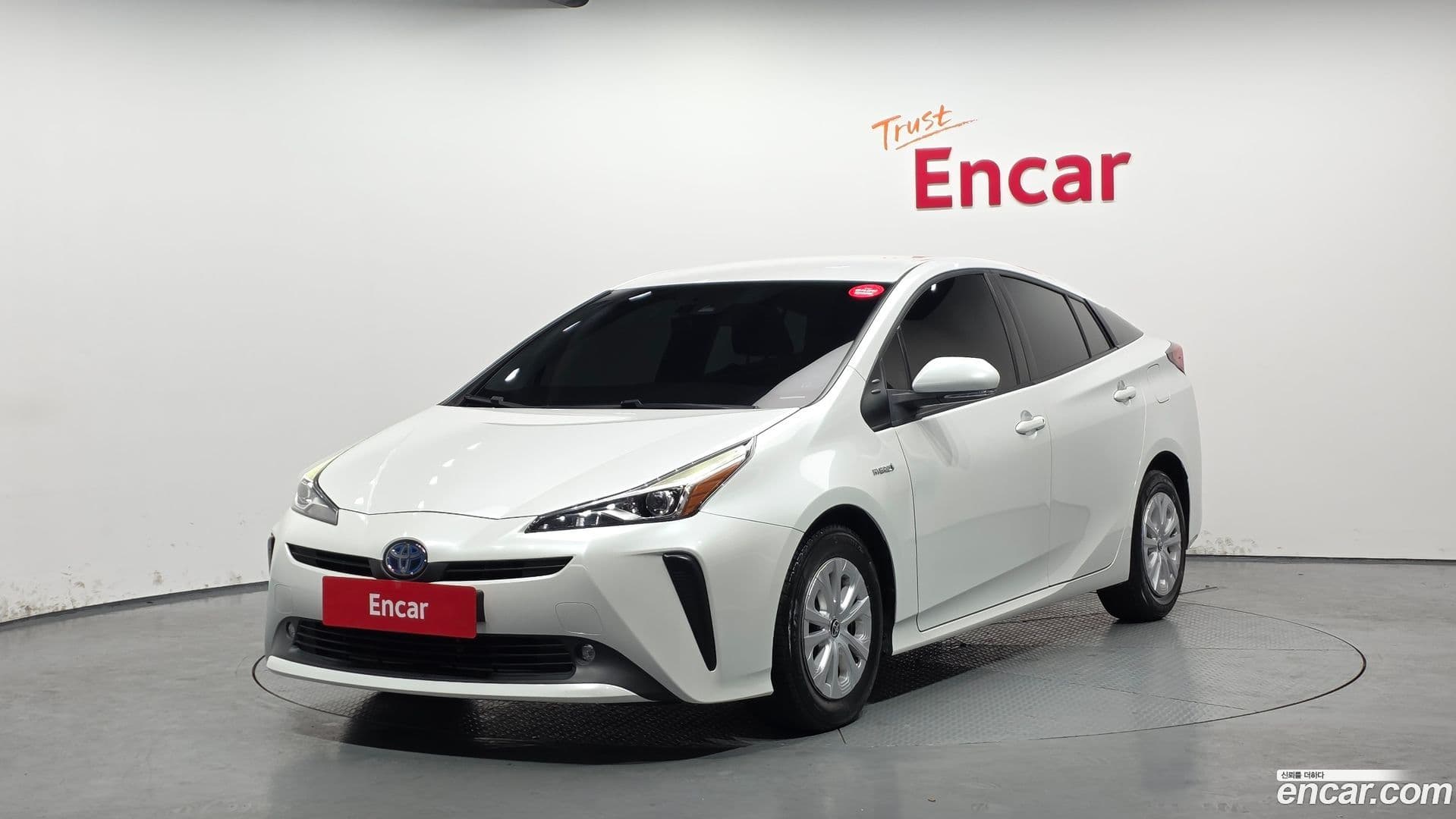 Main__Slider__Photo:Prius Toyota 2021.6-0