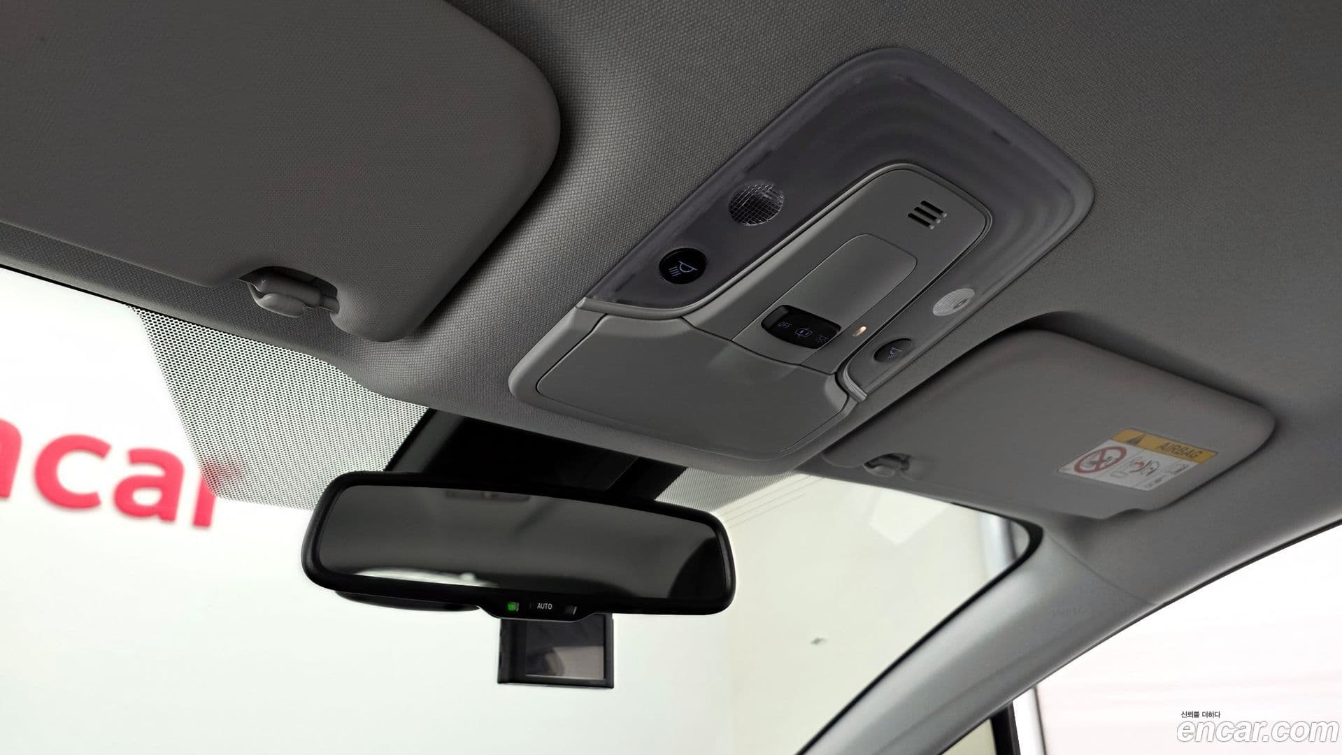 Main__Slider__Photo:Prius Toyota 2021.6-17