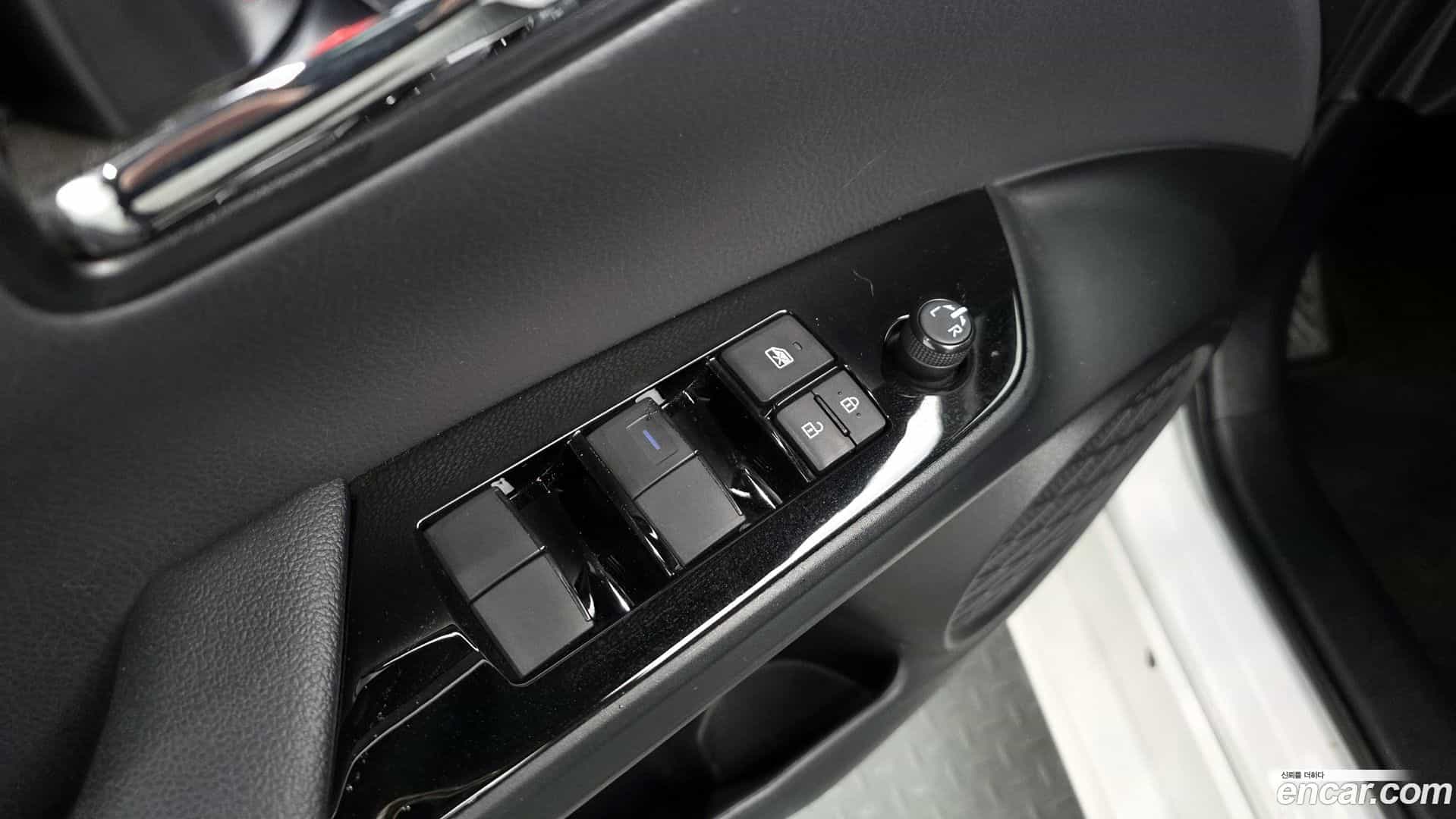 Prius Toyota 2021.6-OPTION-023