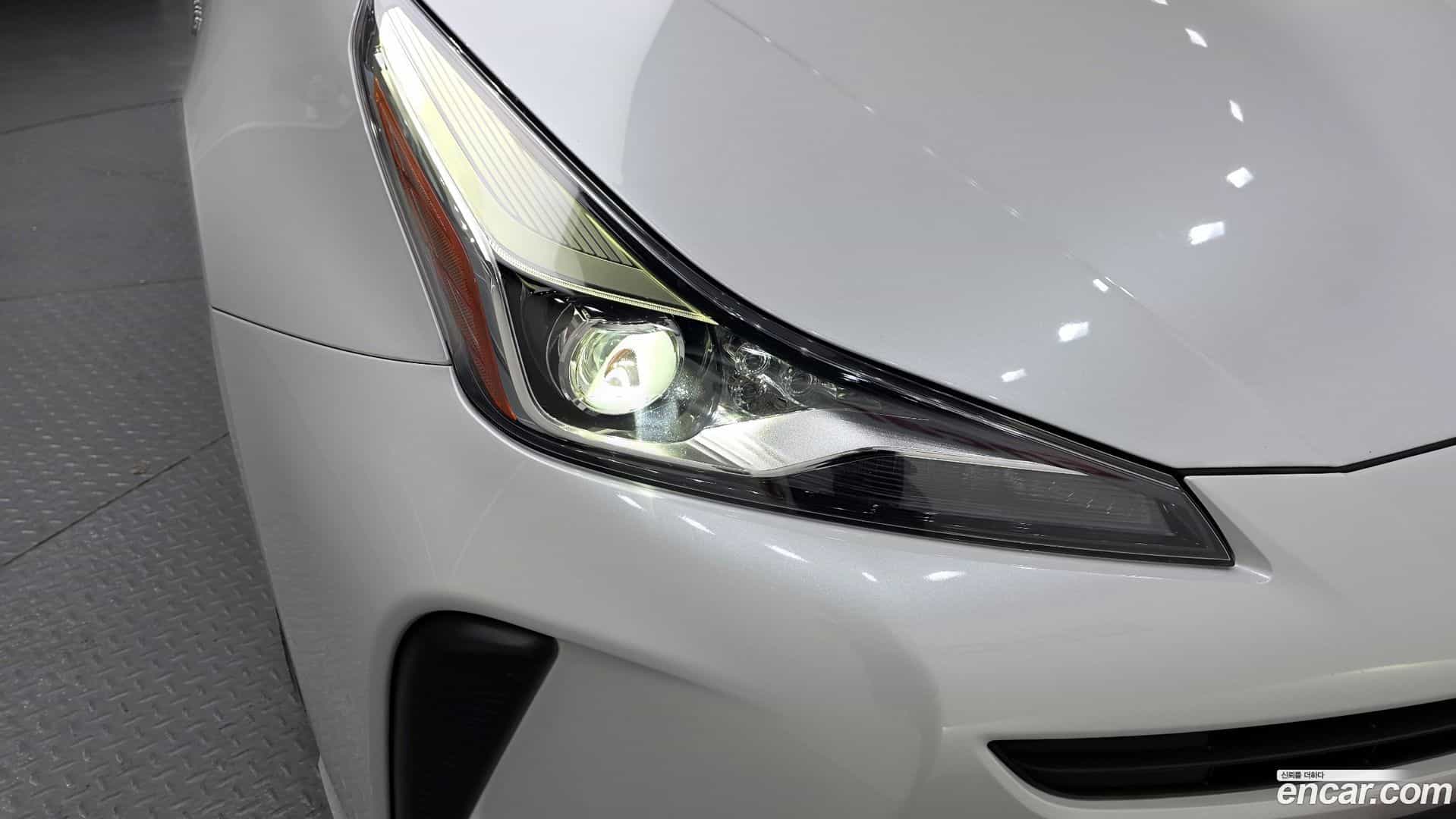 Prius Toyota 2021.6-OUTER-032