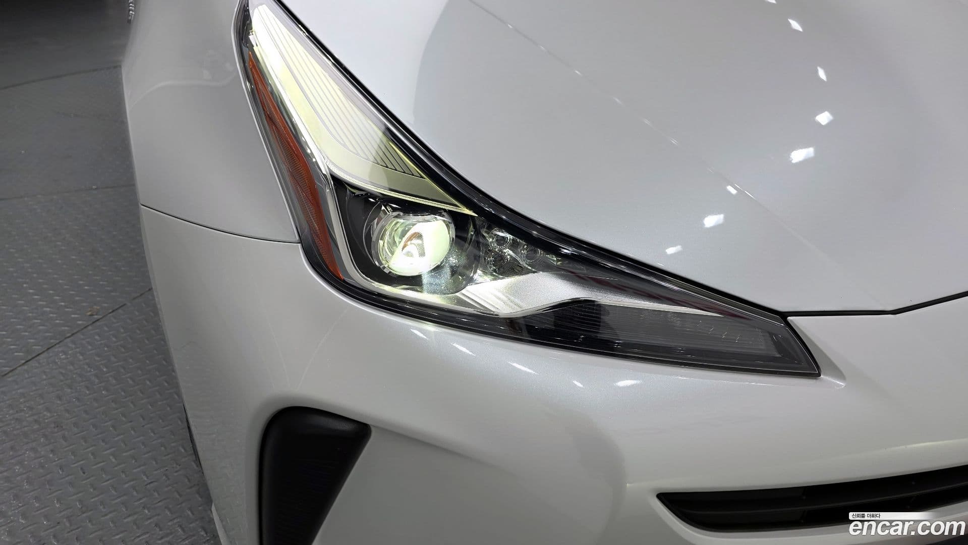 Main__Slider__Photo:Prius Toyota 2021.6-21