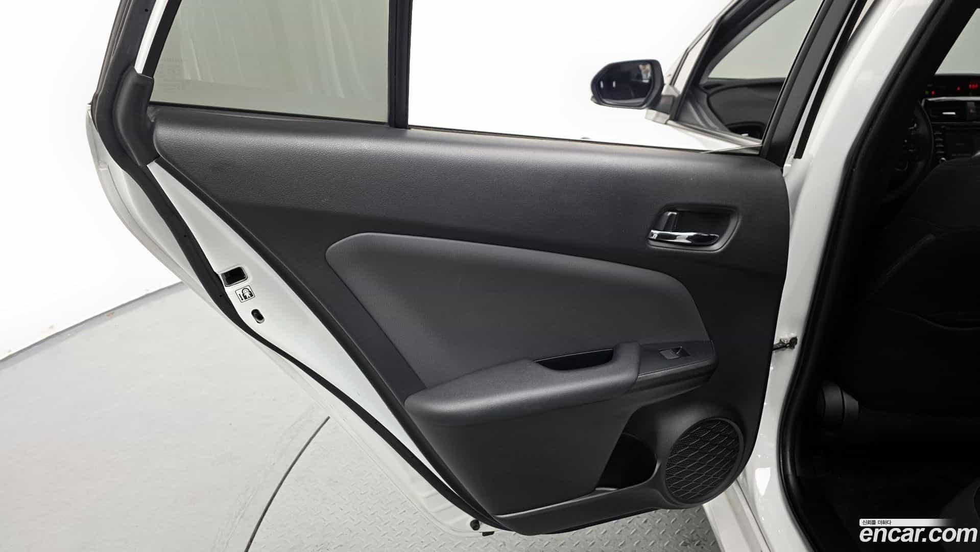Prius Toyota 2021.6-INNER-035