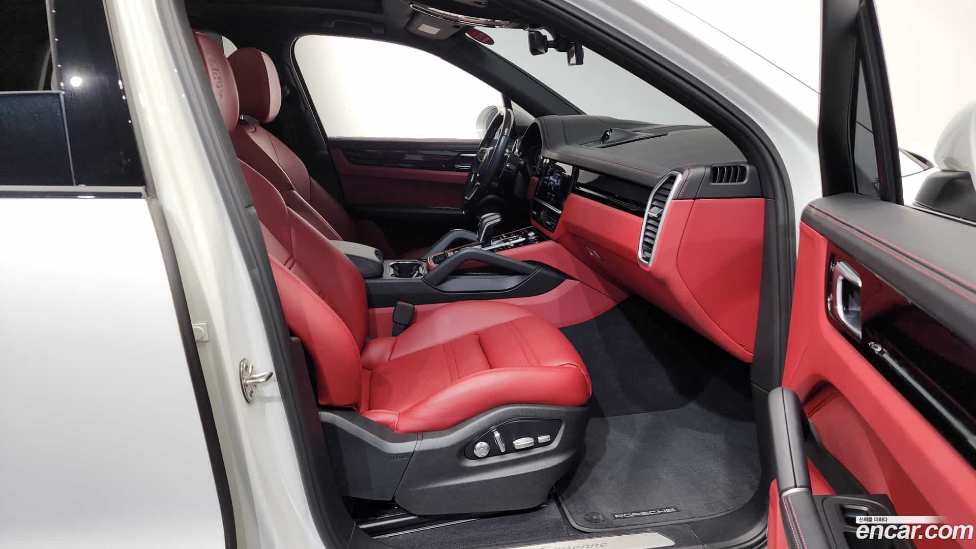 Cayenne Porsche 2019.9-OPTION-015
