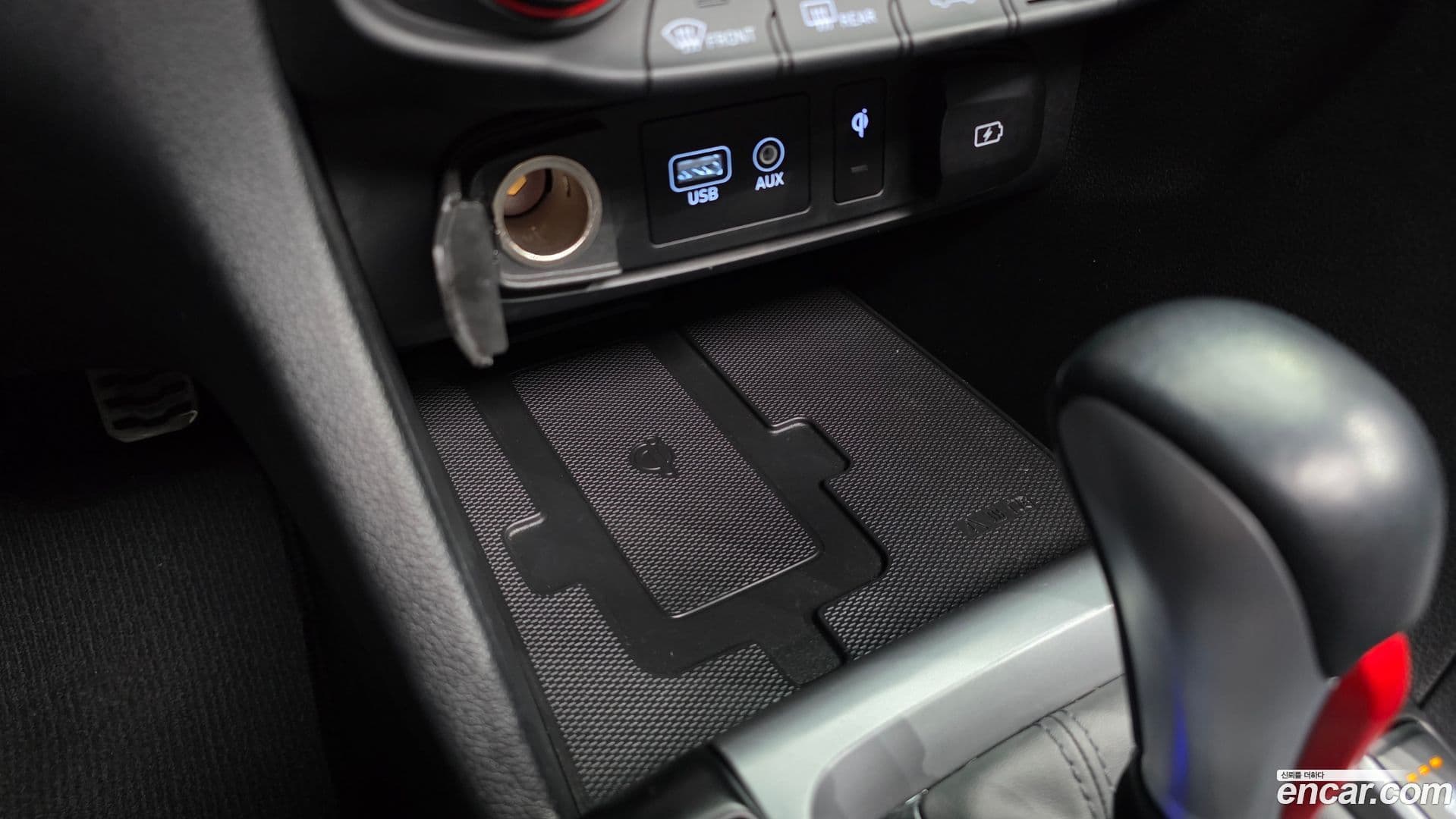 Main__Slider__Photo:Veloster Hyundai 2019.11-25