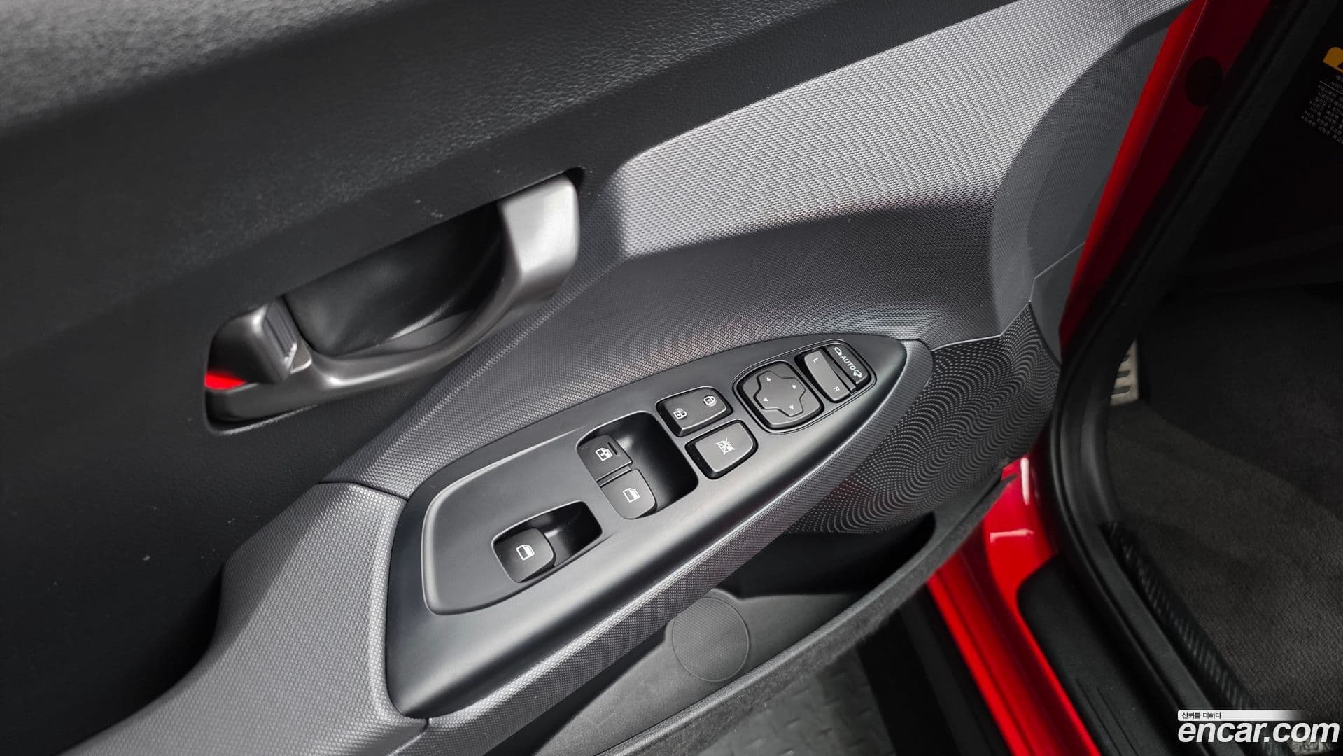 Main__Slider__Photo:Veloster Hyundai 2019.11-34