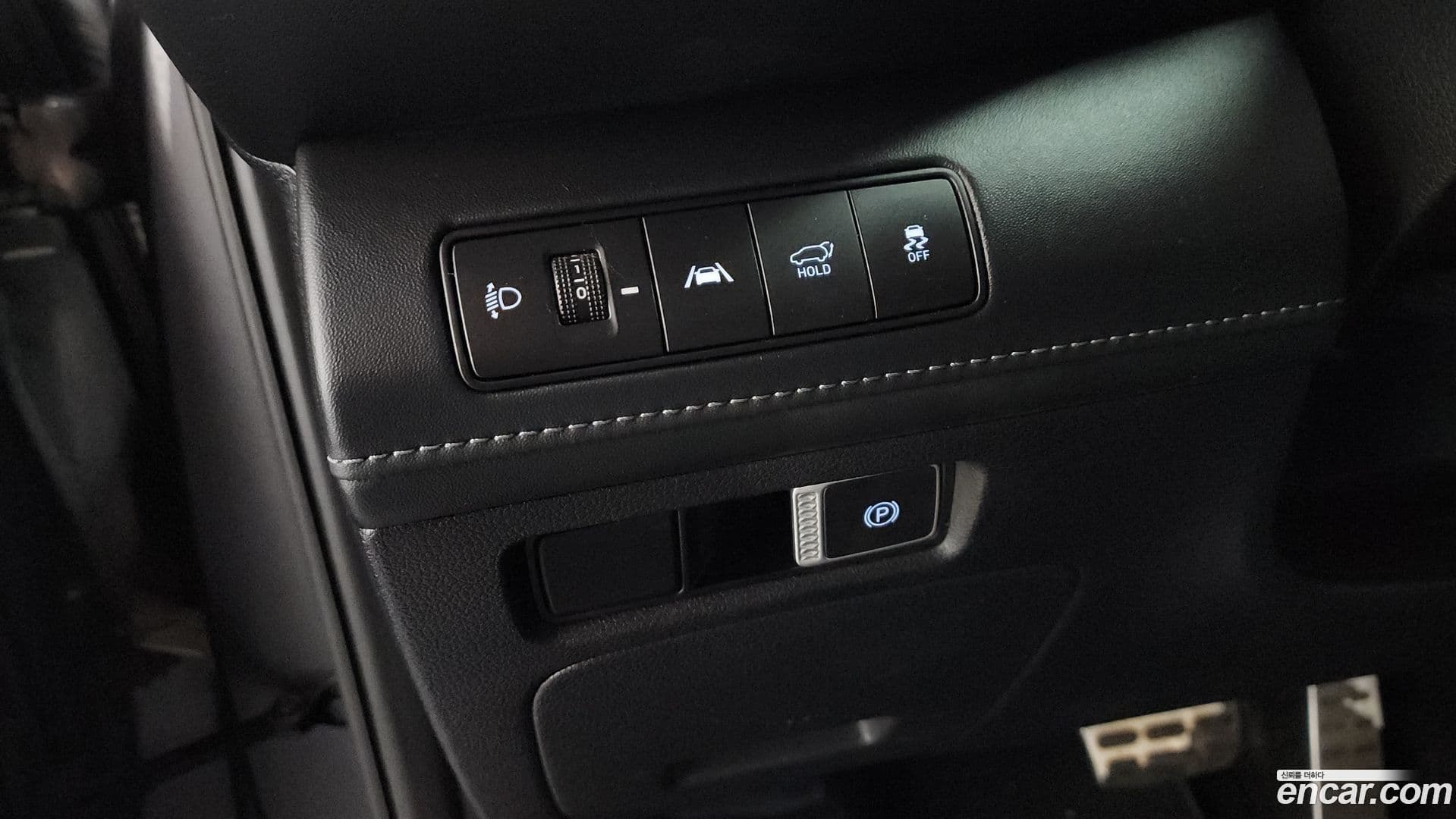 Main__Slider__Photo:Santafe Hyundai 2020.11-27