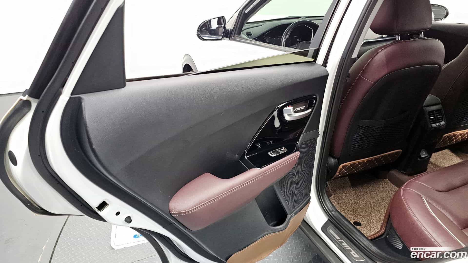 Niro Kia 2020.3-INNER-035