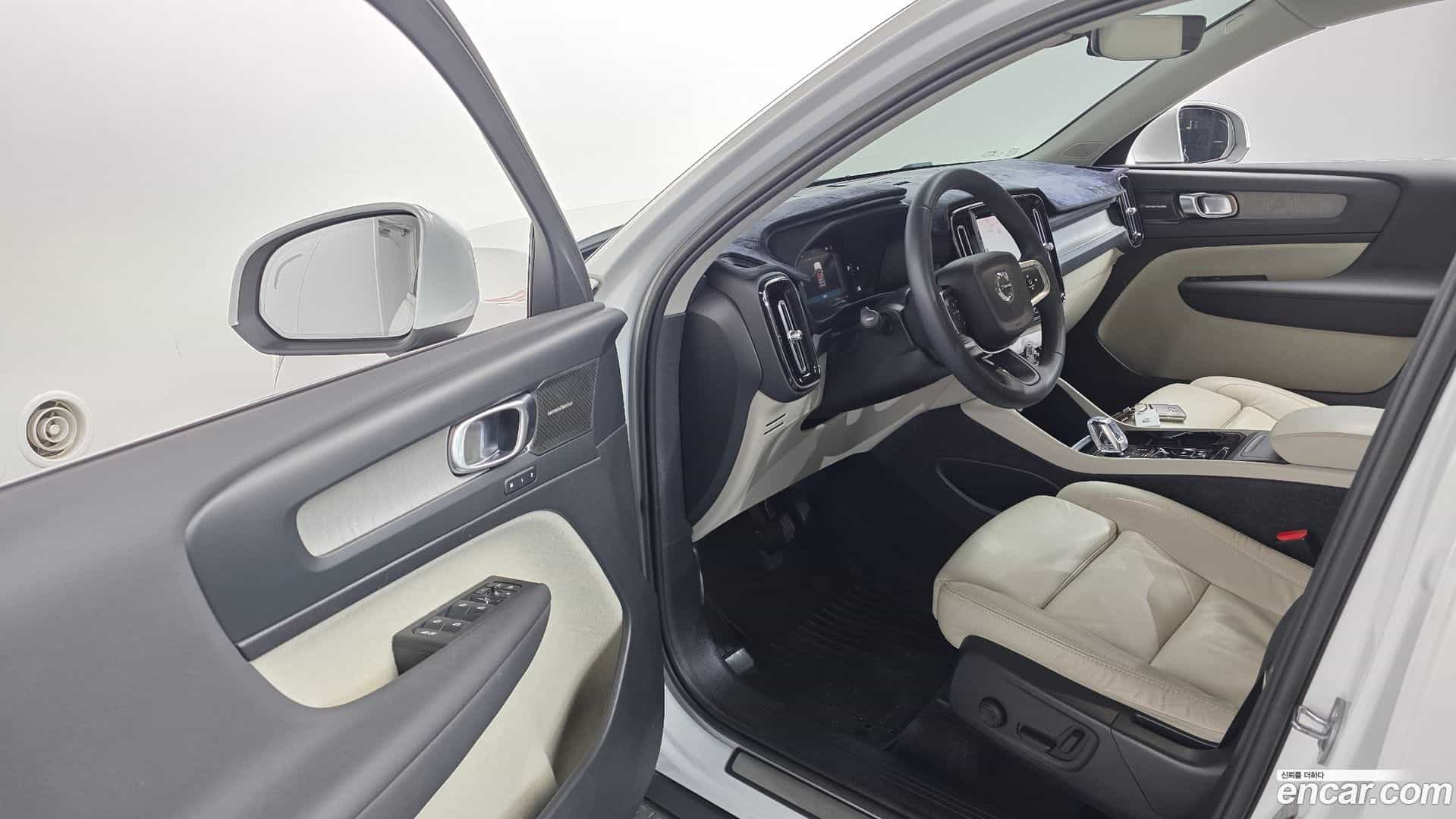 XC40 Volvo 2023.1-OPTION-016