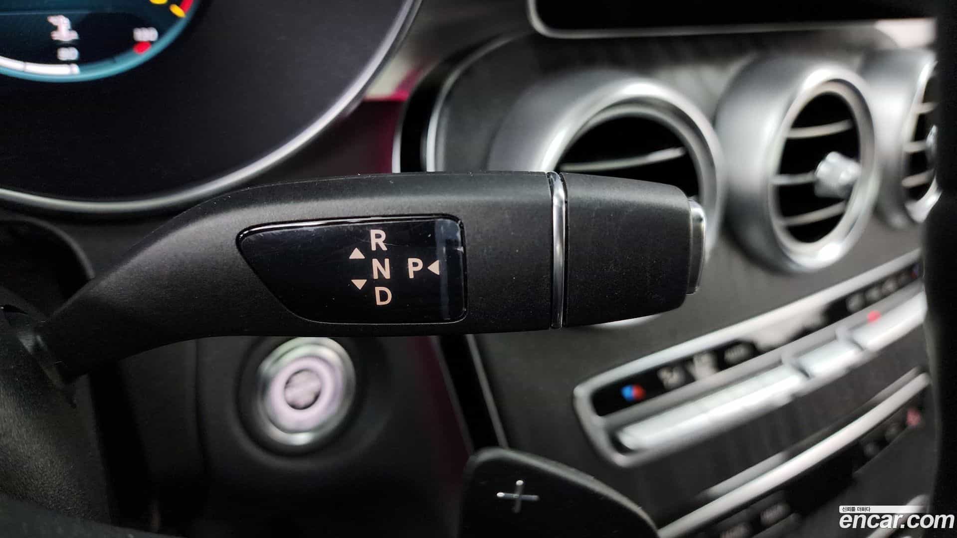 C-Class Mercedes-Benz 2021.4-INNER-009