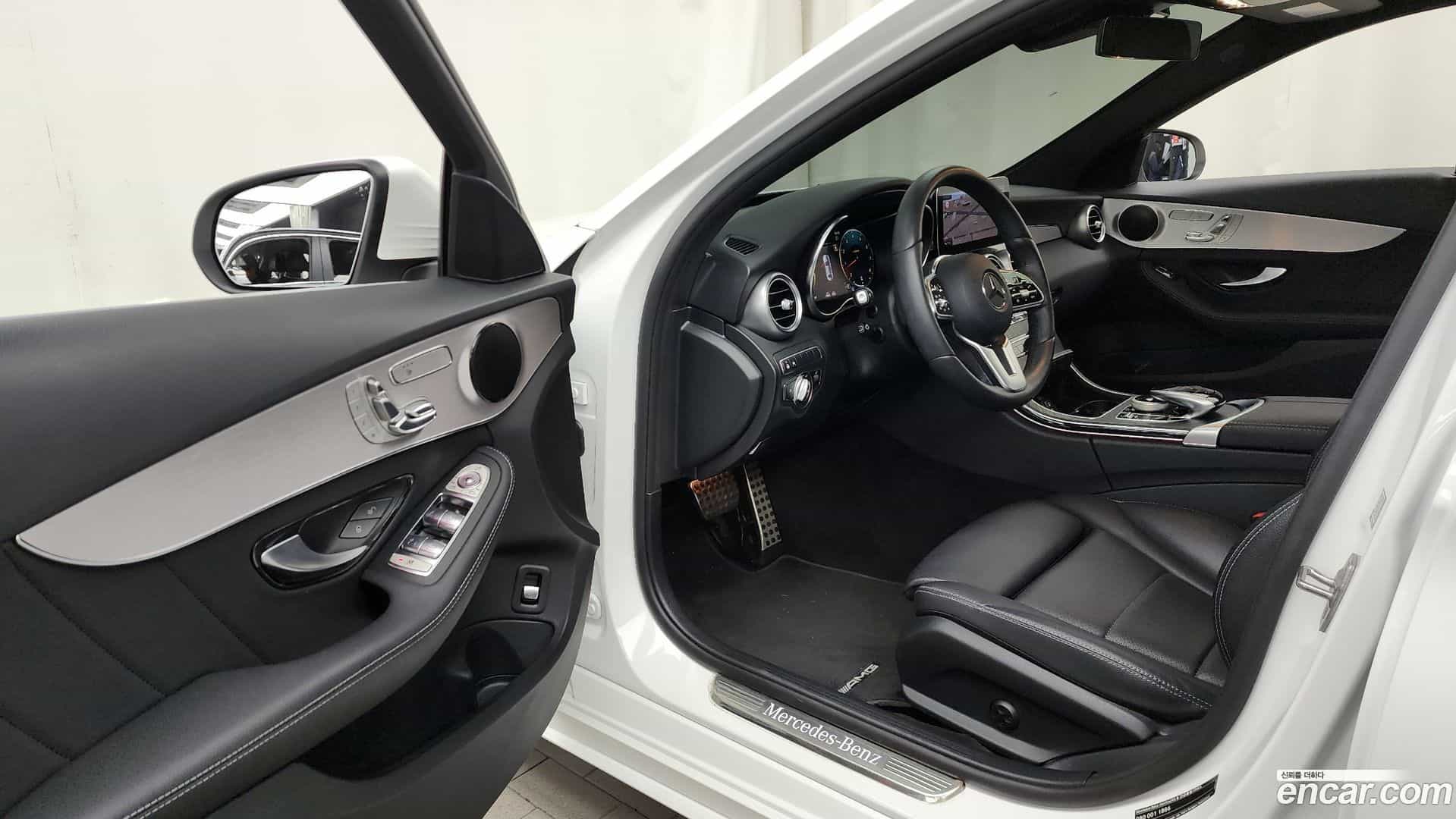 C-Class Mercedes-Benz 2021.4-INNER-010