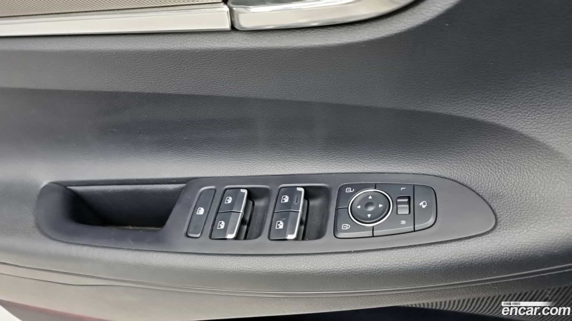 Grandeur Hyundai 2022.2-OPTION-021