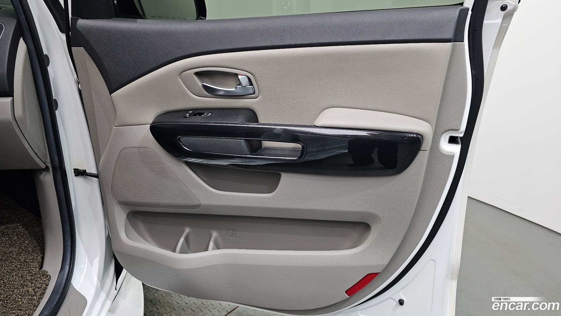 Main__Slider__Photo:Canival Kia 2014.9-24