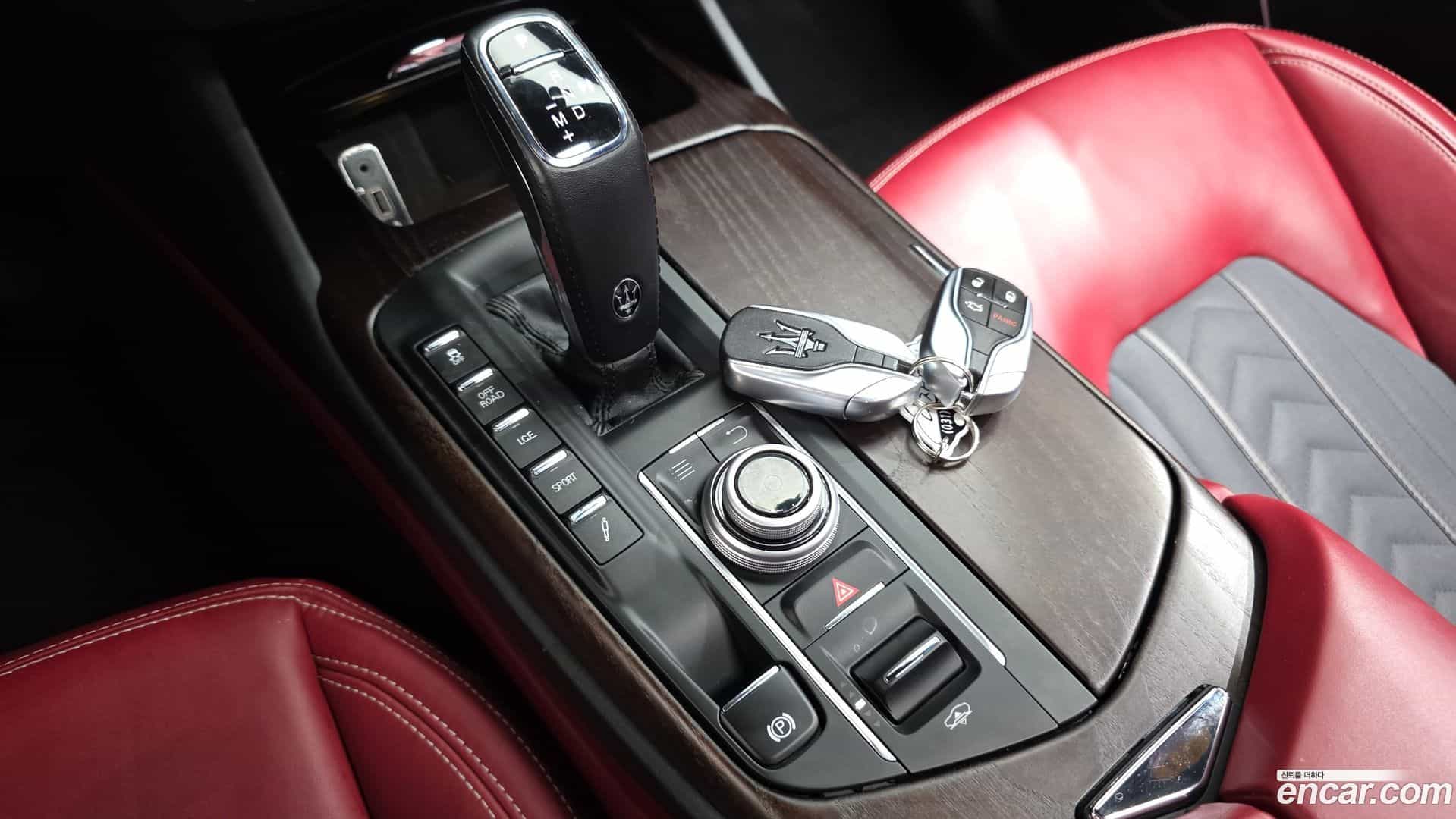 Levante Maserati 2019.3-INNER-009