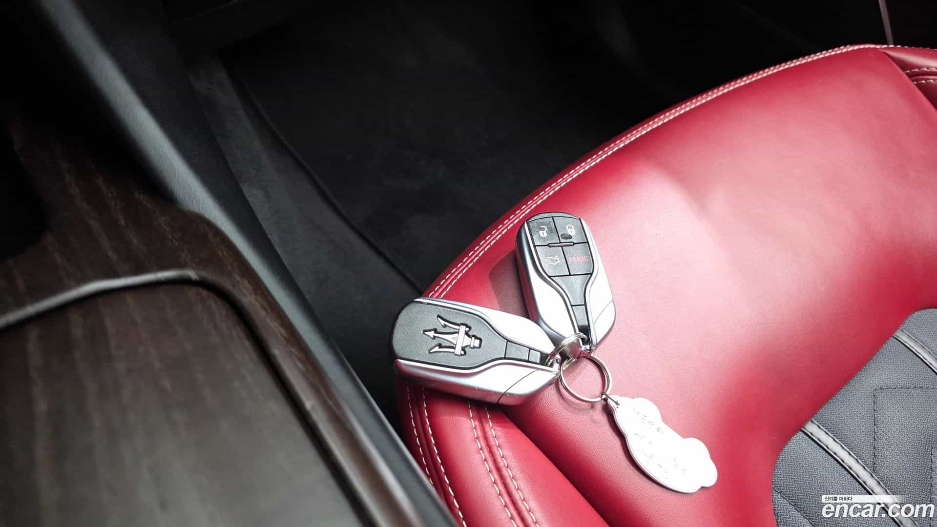 Levante Maserati 2019.3-OPTION-020