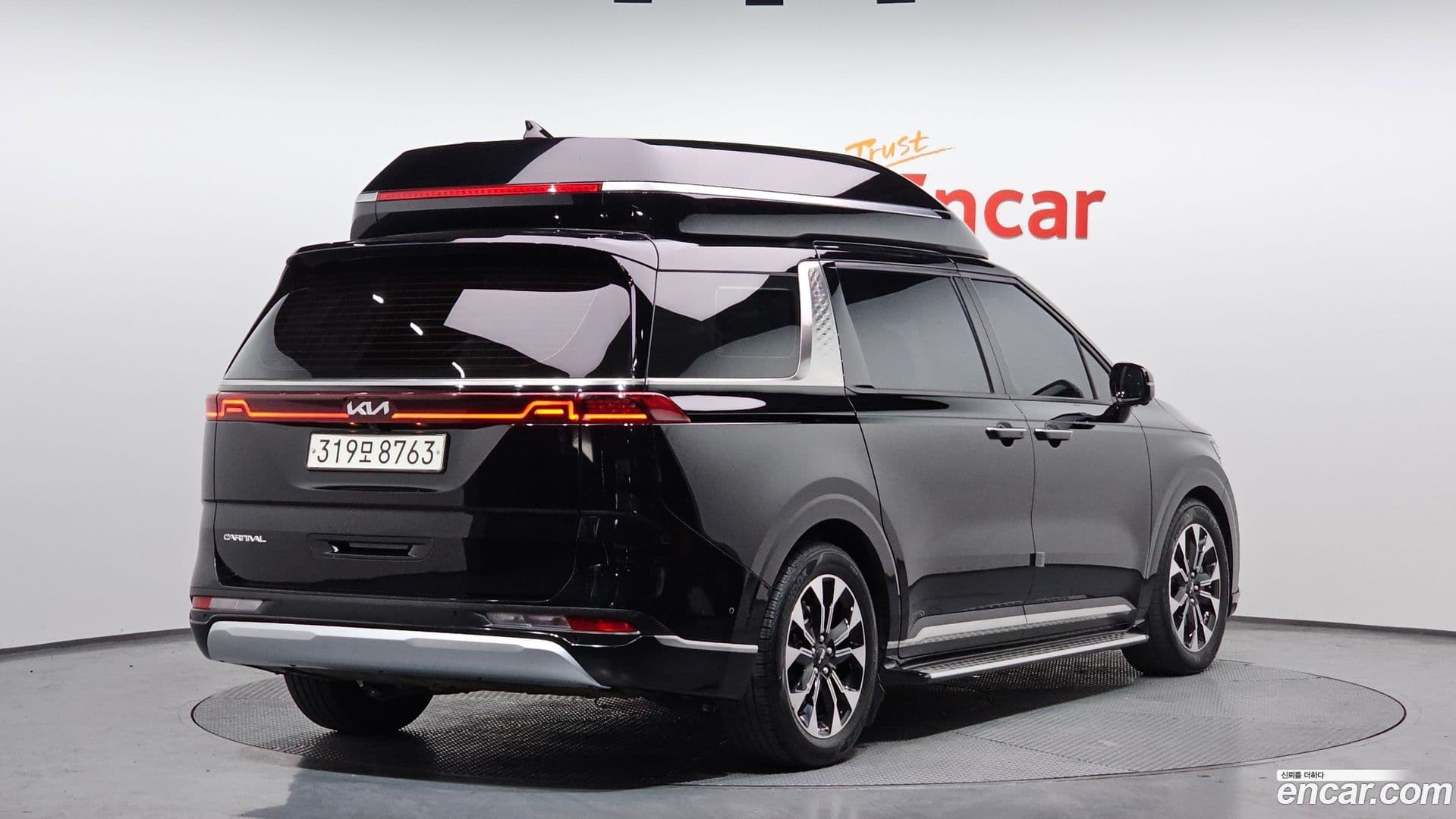 Main__Slider__Photo:Canival Kia 2022.4-1