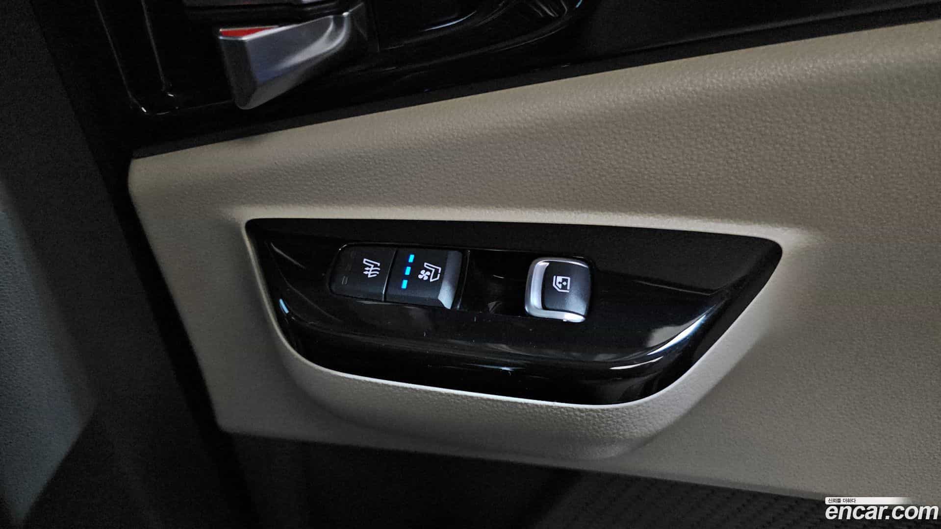 Canival Kia 2022.4-OPTION-043