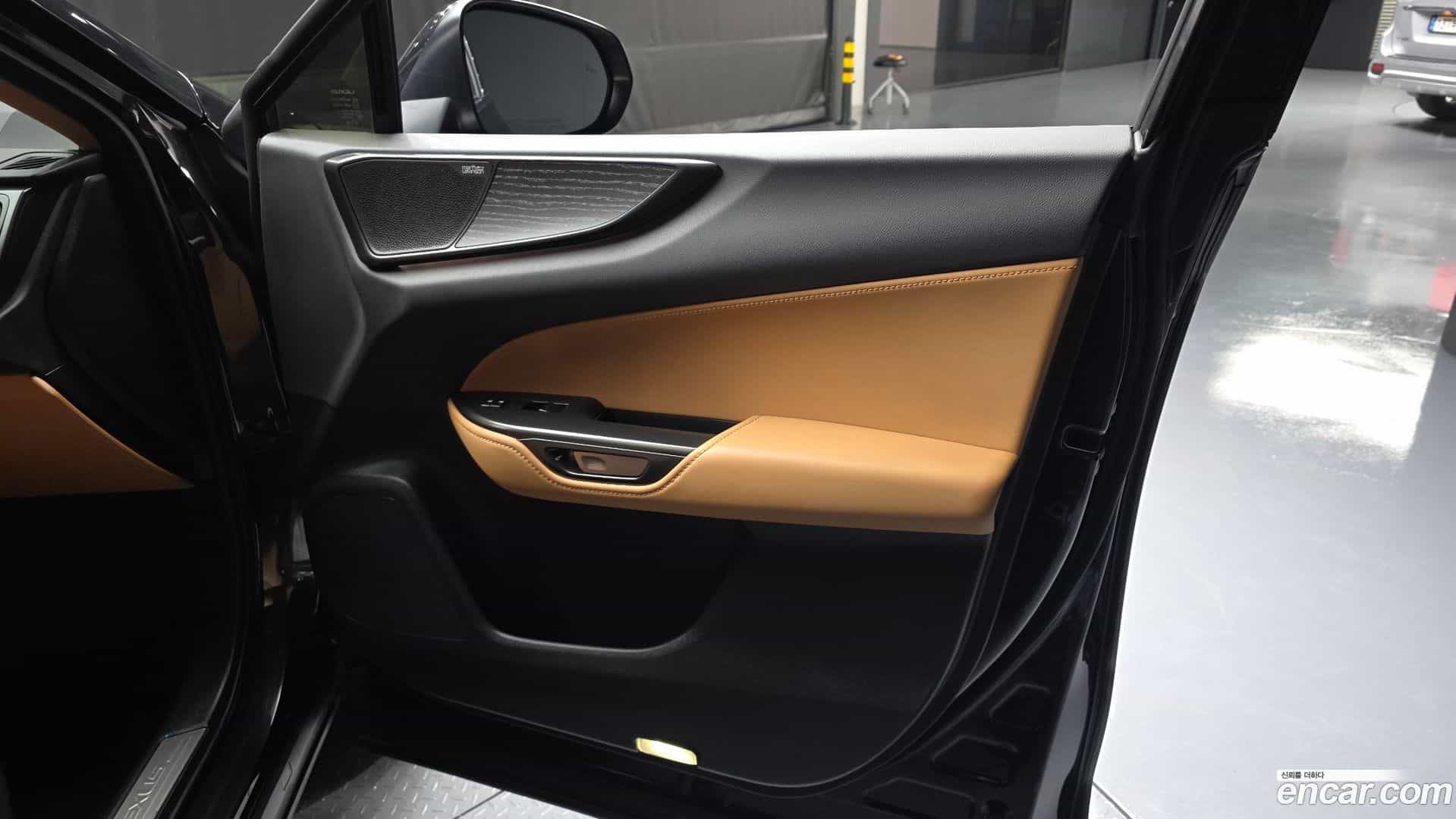 NX Lexus 2025.2-INNER-034