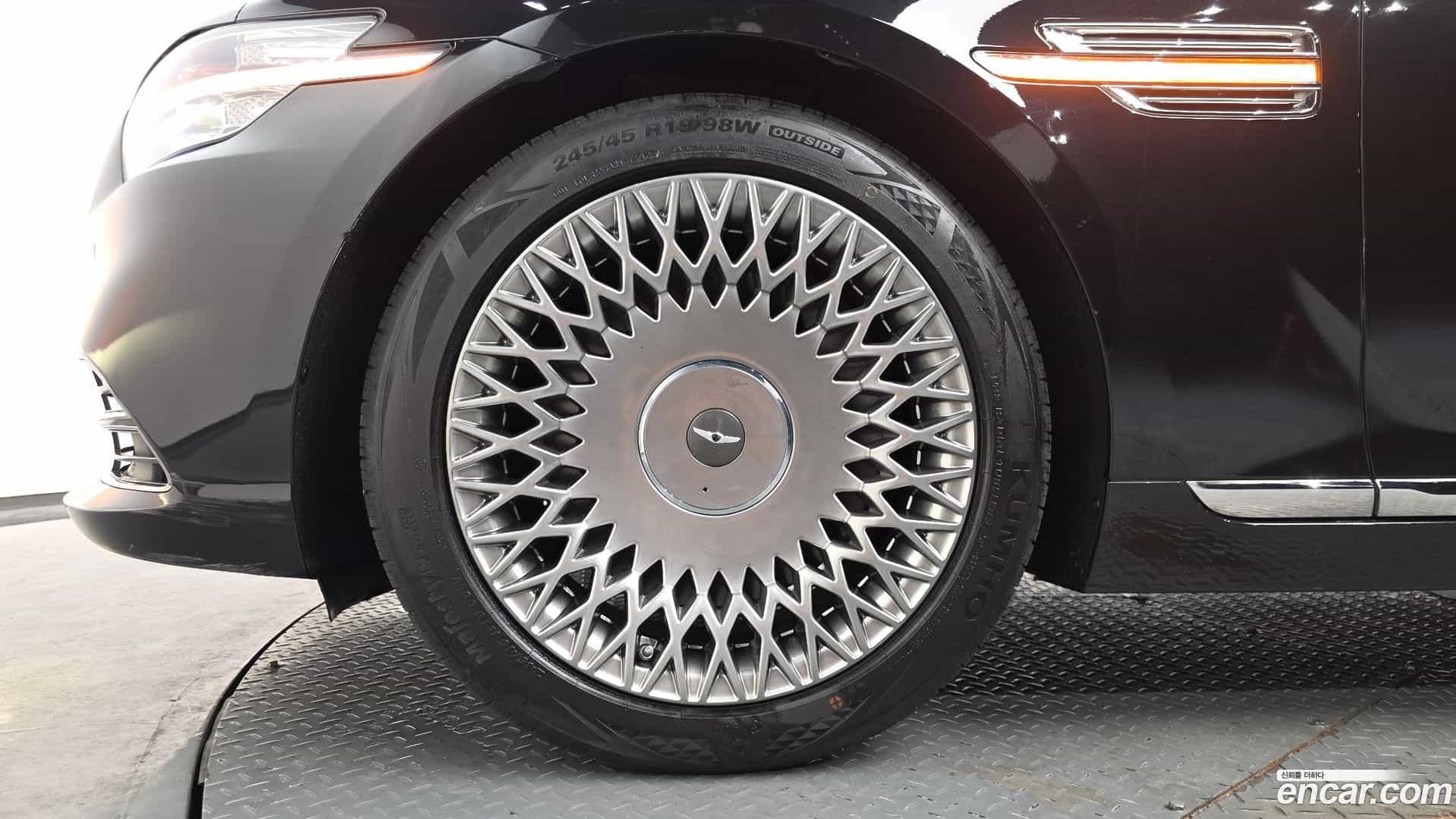 G90 Genesis 2019.0-OUTER-005