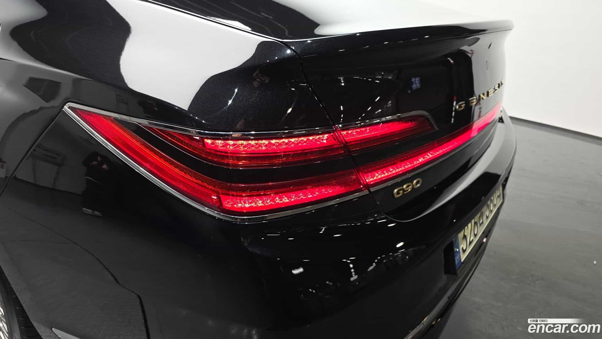 G90 Genesis 2019.0-OUTER-033