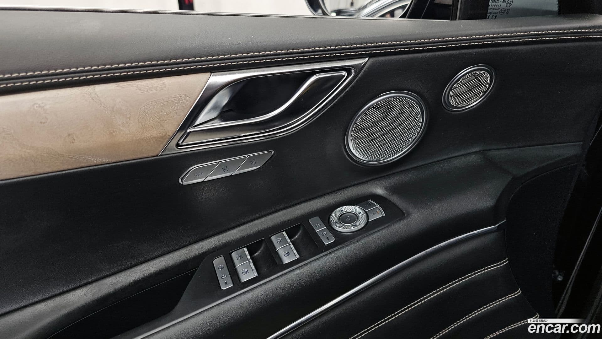 Main__Slider__Photo:GV80 Genesis 2020.5-37