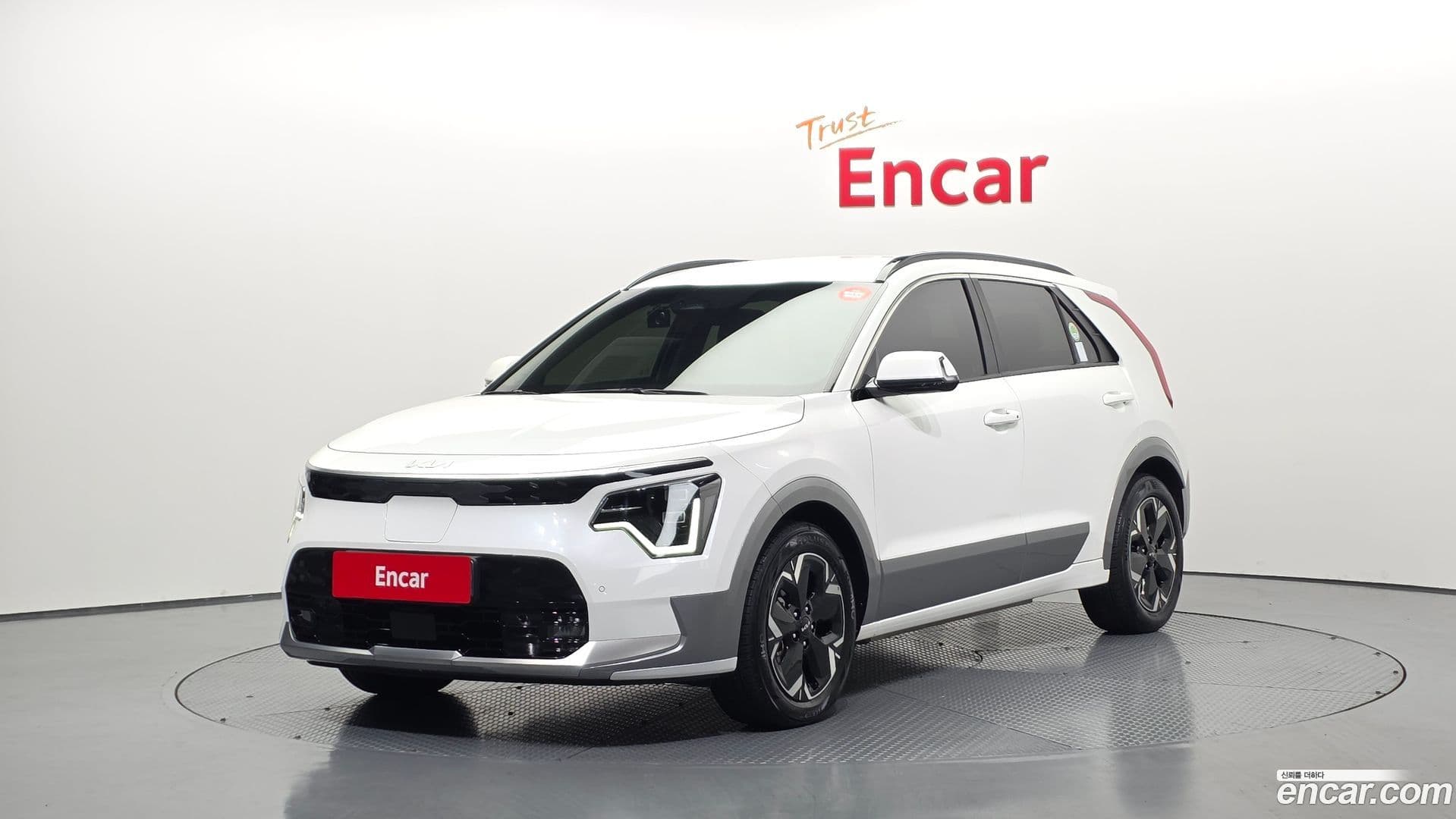 Main__Slider__Photo:Niro Kia 2022.8-0