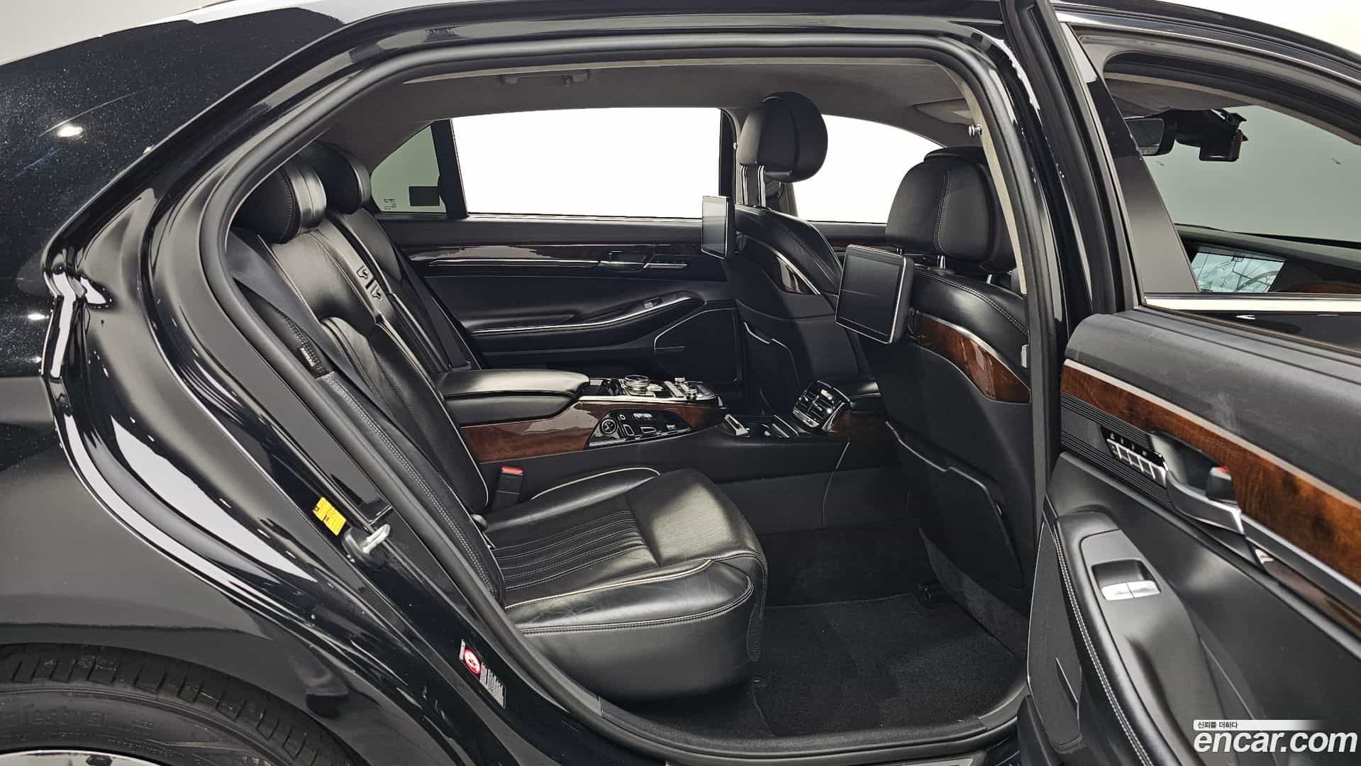 EQ900 Genesis 2016.9-INNER-036