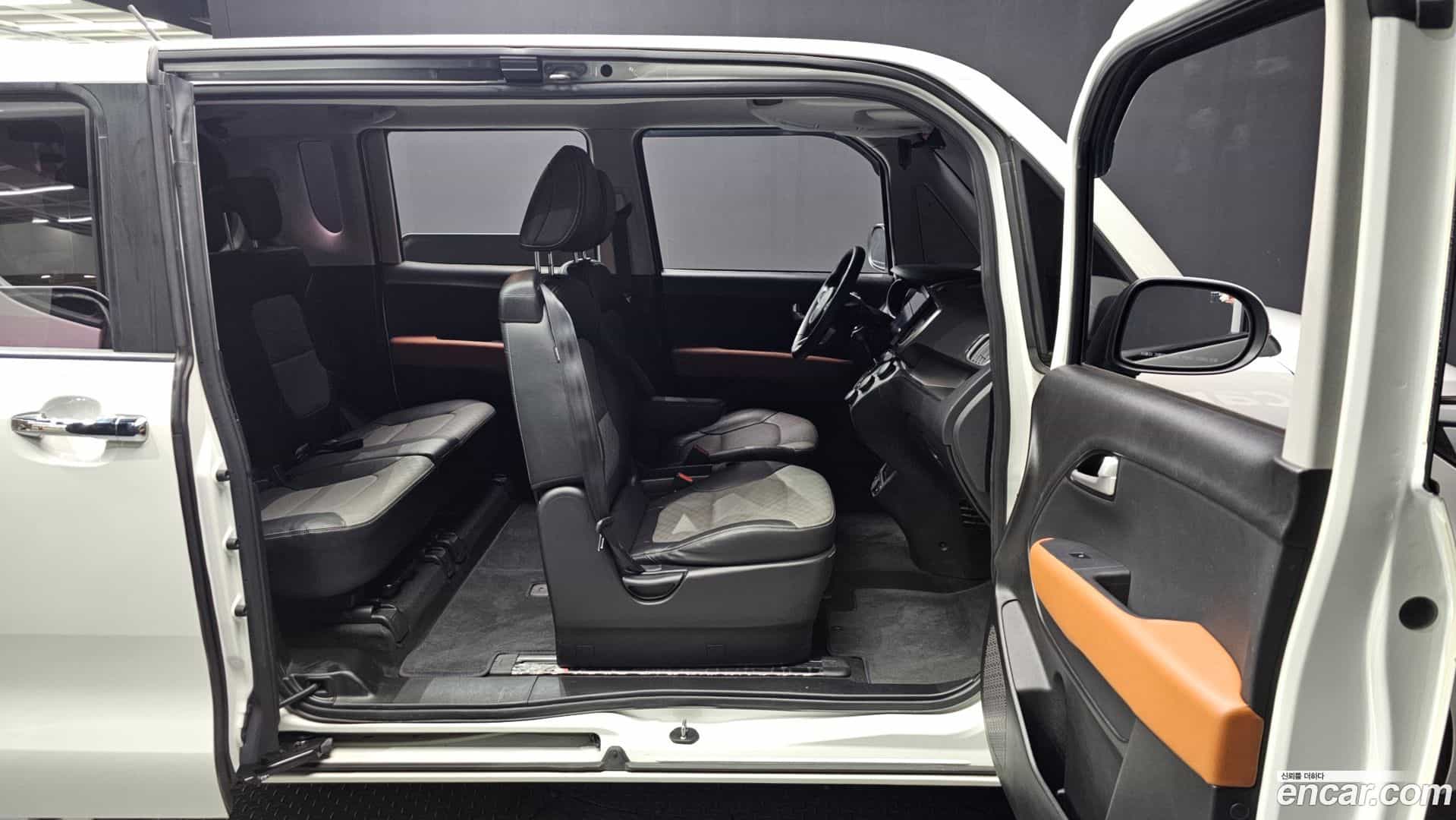 RAY Kia 2022.1-INNER-036