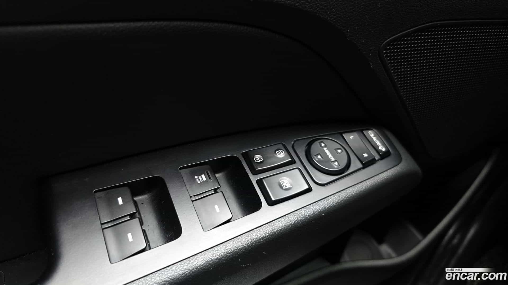 AVANTE Hyundai 2019.9-OPTION-023