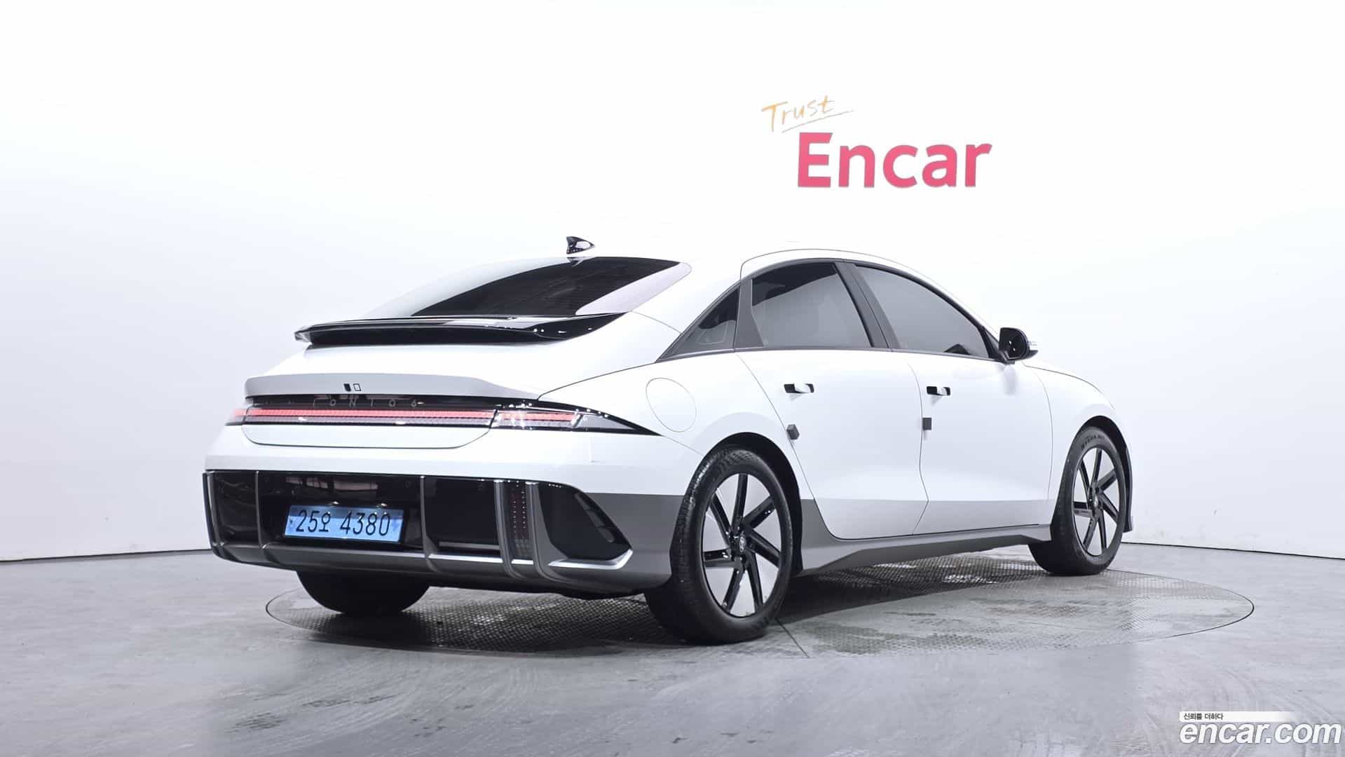 Ioniq6 Hyundai 2022.8-OUTER-002