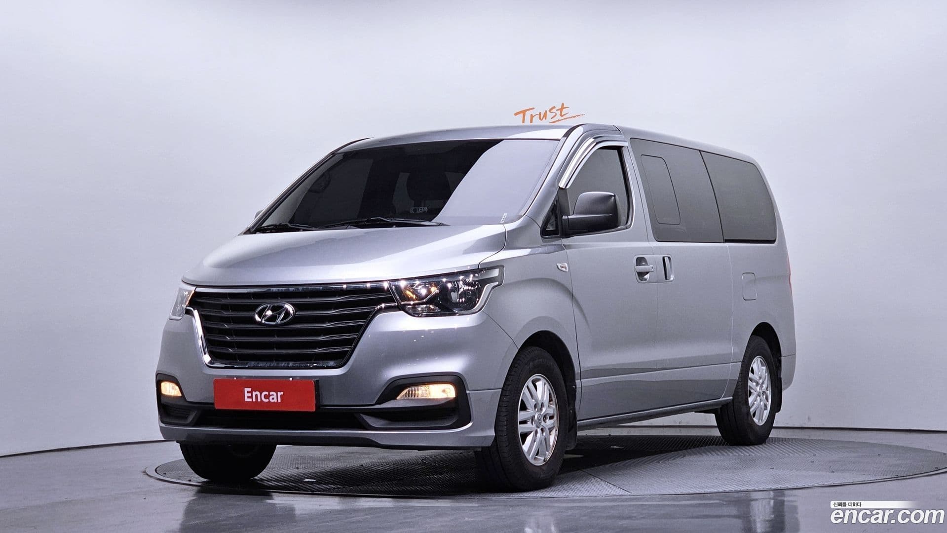 Main__Slider__Photo:Starex Hyundai 2018.6-0