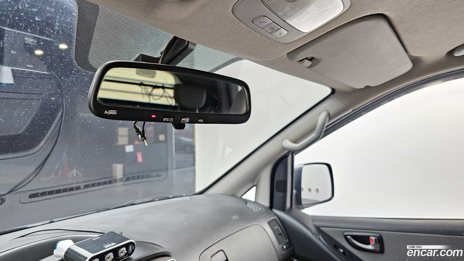 Starex Hyundai 2018.6-OPTION-023