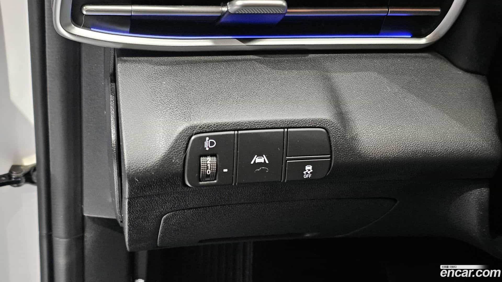 AVANTE Hyundai 2021.2-OPTION-019