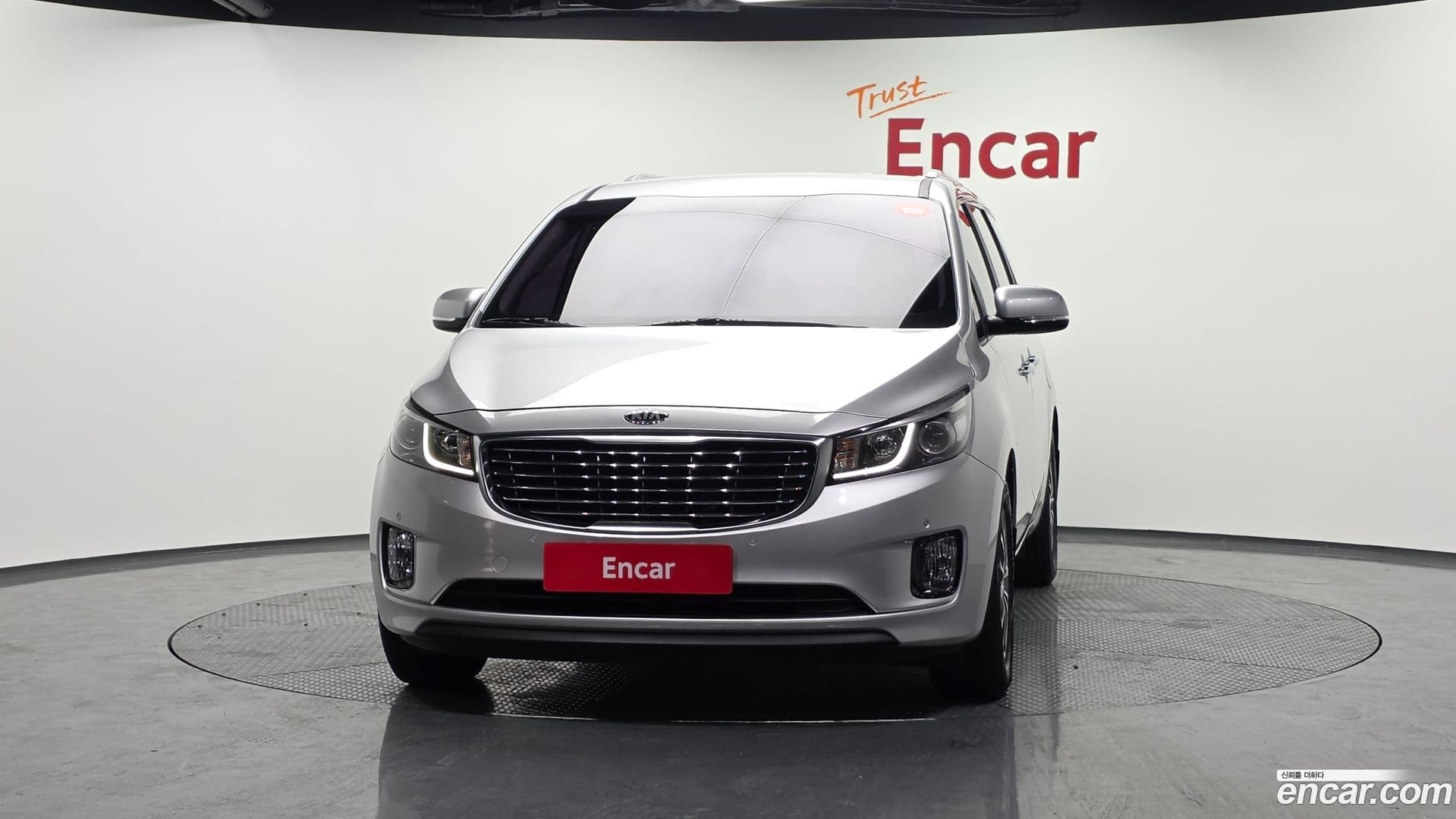 Main__Slider__Photo:Canival Kia 2016.1-2