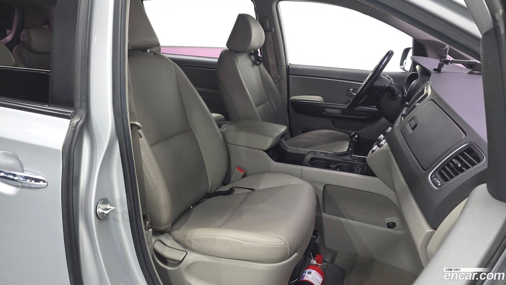 Main__Slider__Photo:Canival Kia 2016.1-11