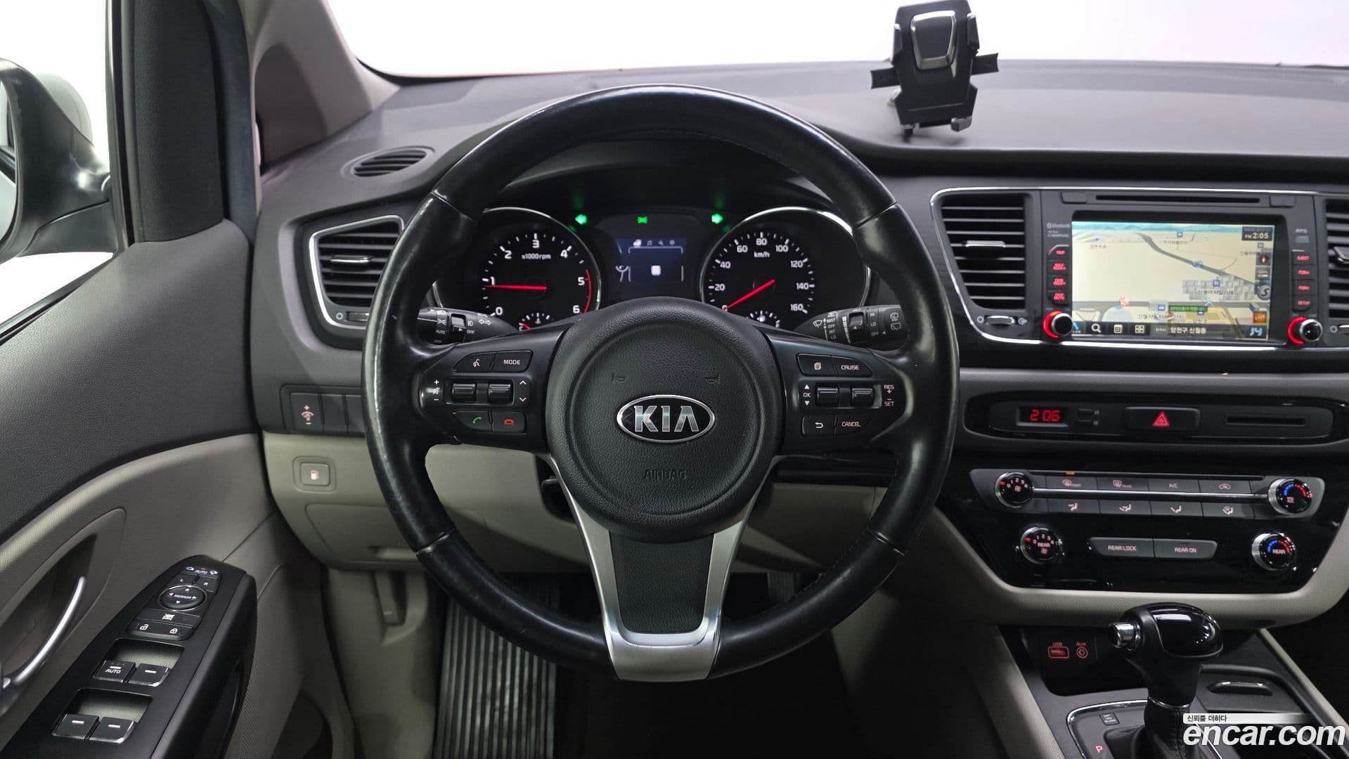 Main__Slider__Photo:Canival Kia 2016.1-13