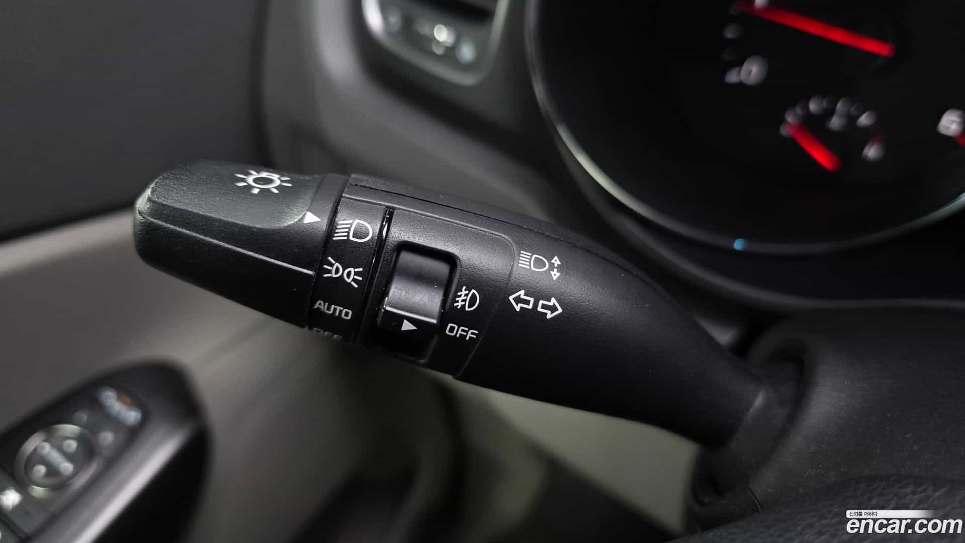 Canival Kia 2016.1-OPTION-019