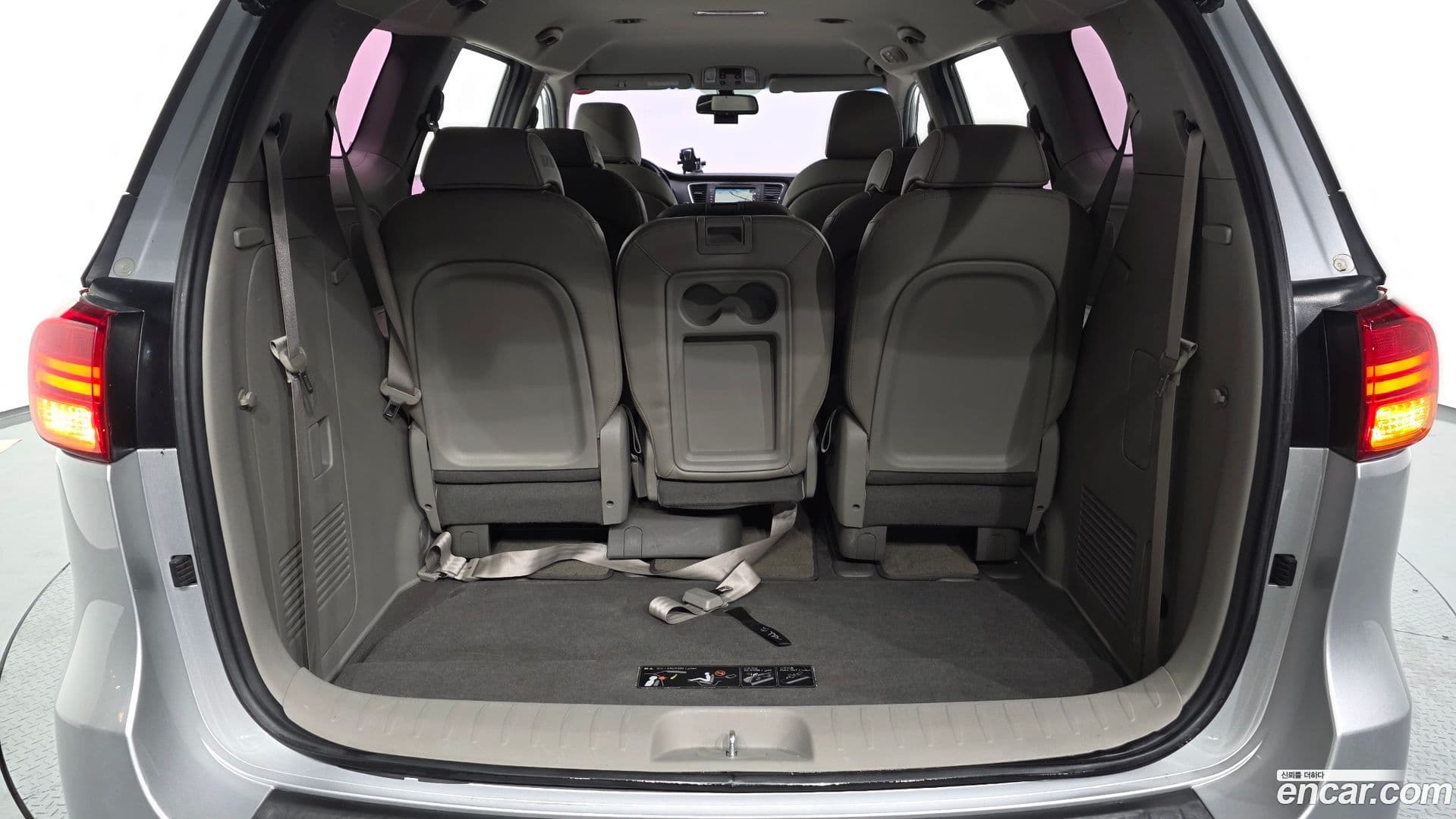 Main__Slider__Photo:Canival Kia 2016.1-19