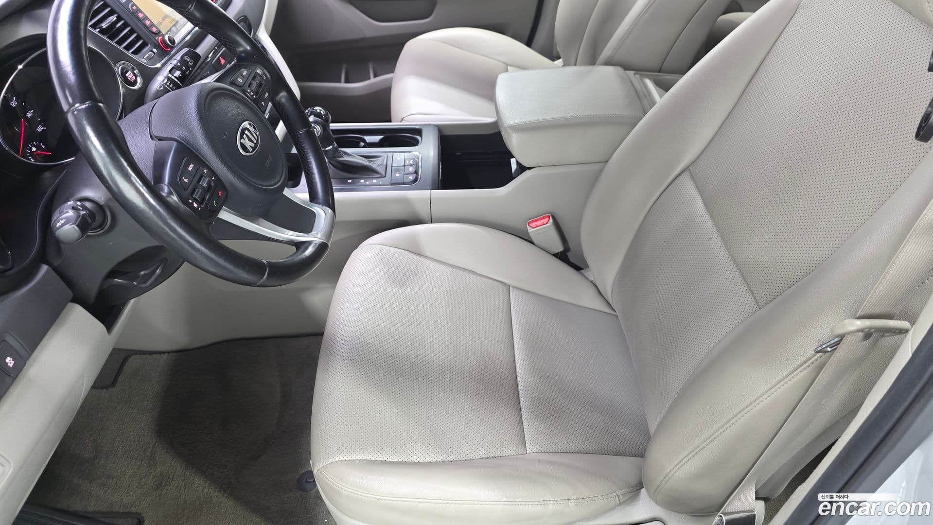 Main__Slider__Photo:Canival Kia 2016.1-29