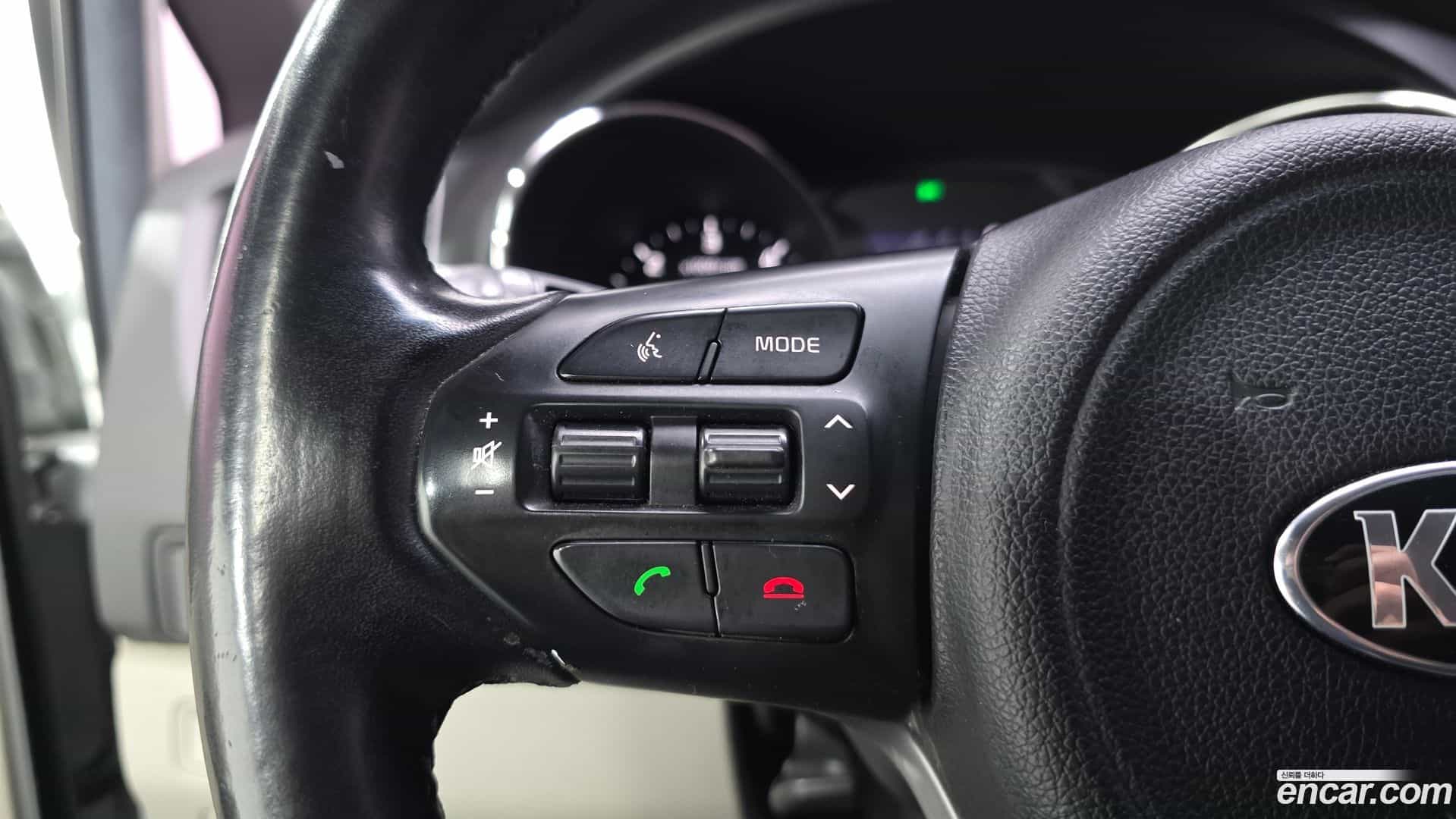 Canival Kia 2016.1-OPTION-046