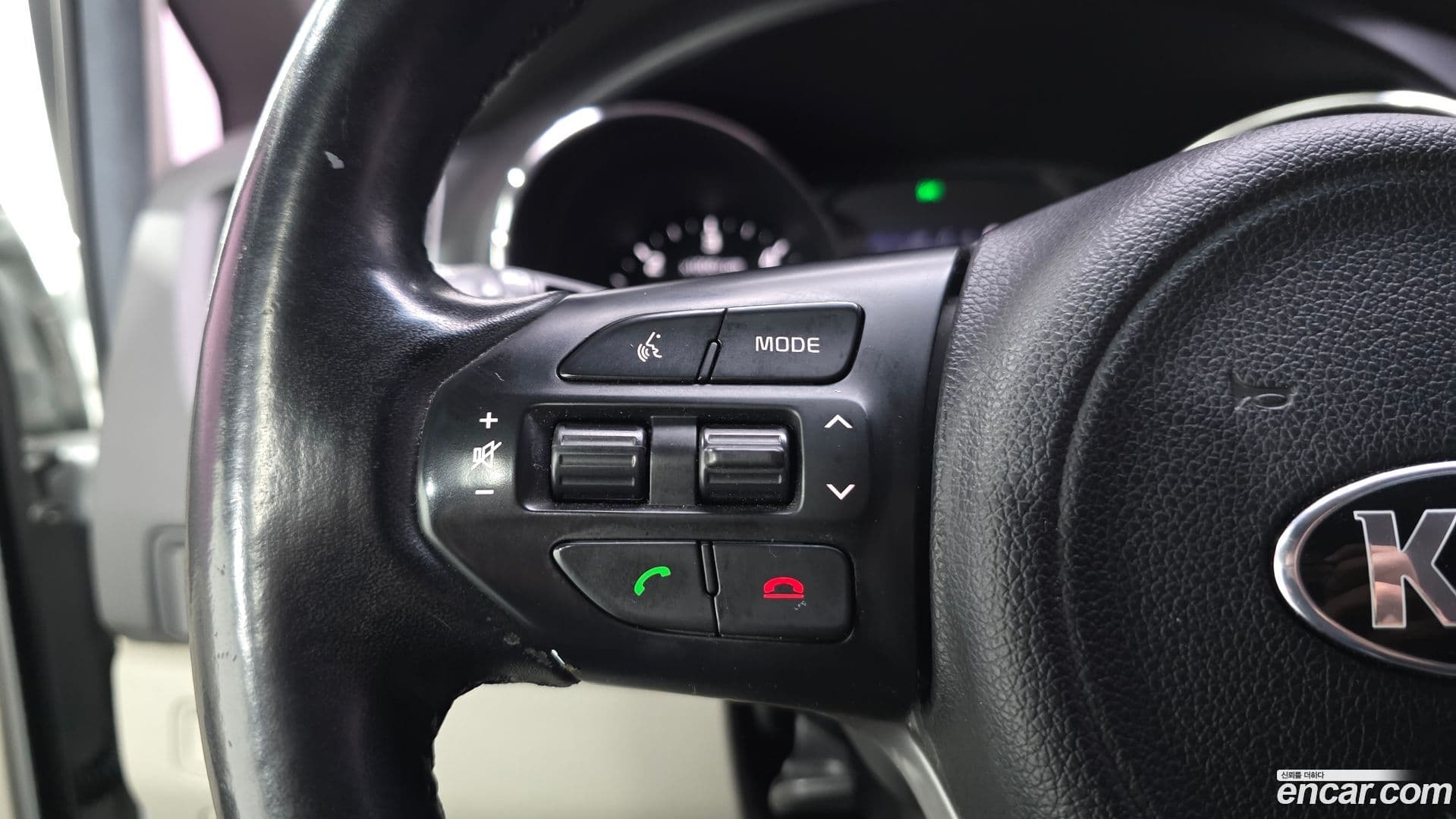 Main__Slider__Photo:Canival Kia 2016.1-32
