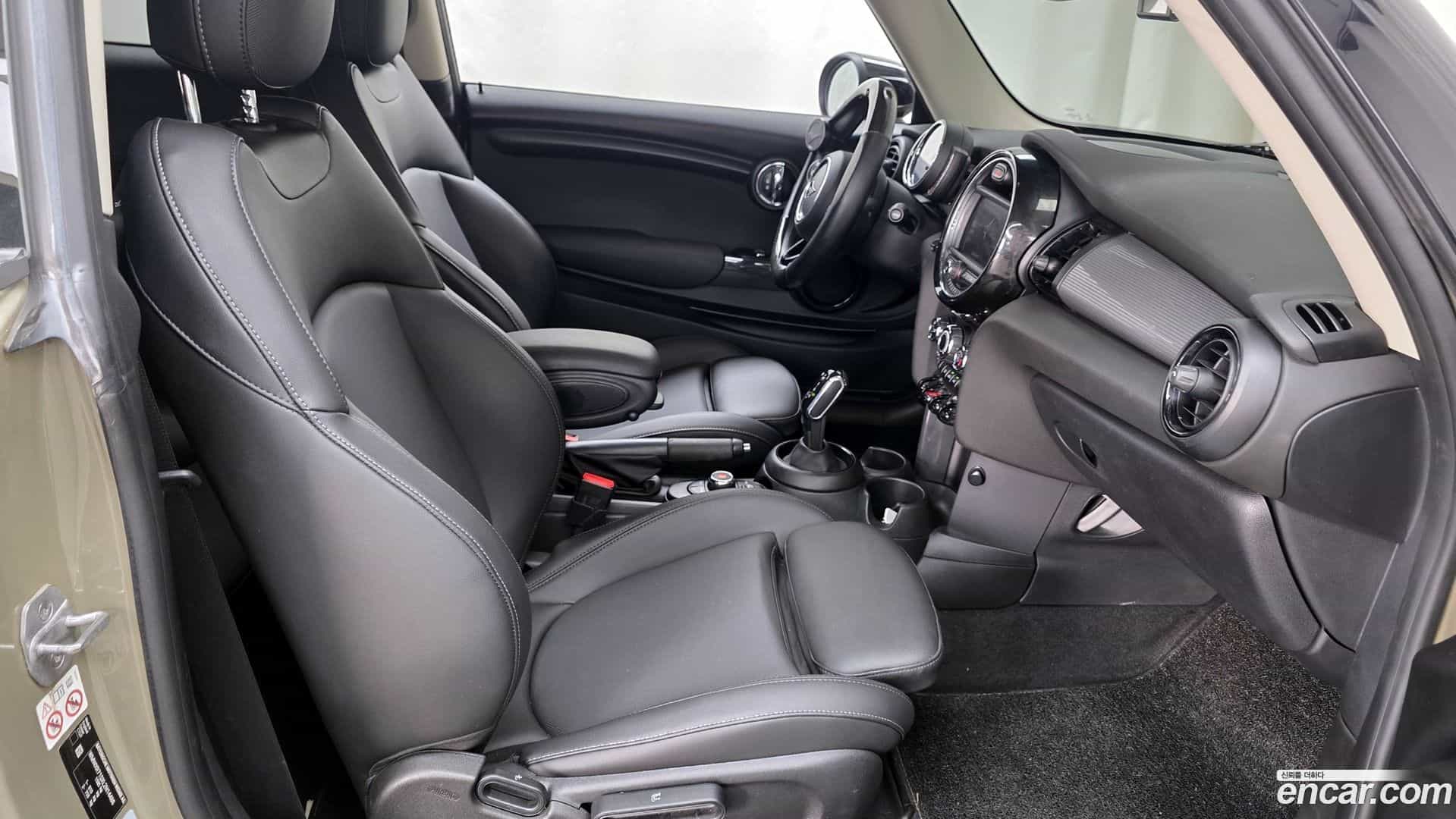Cooper Mini 2020.7-OPTION-015