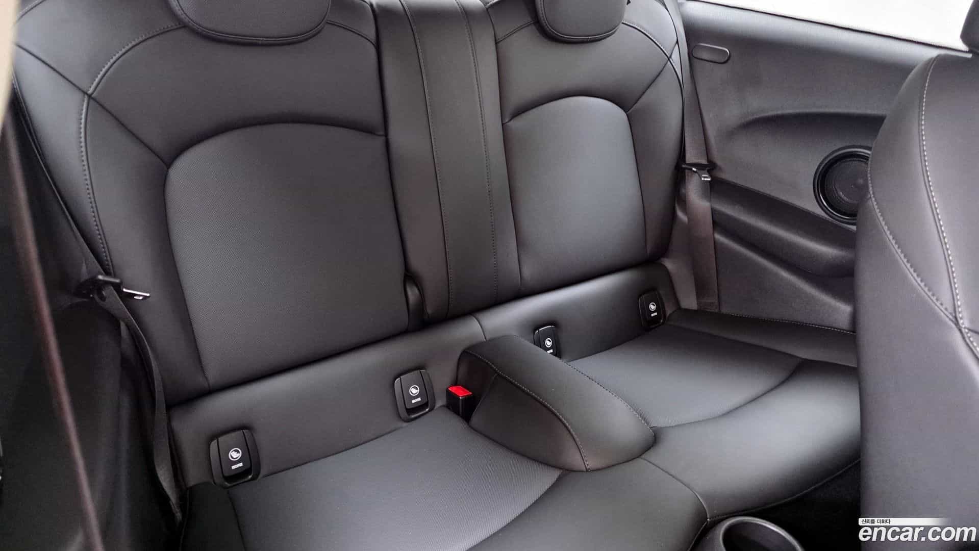 Cooper Mini 2020.7-OPTION-016