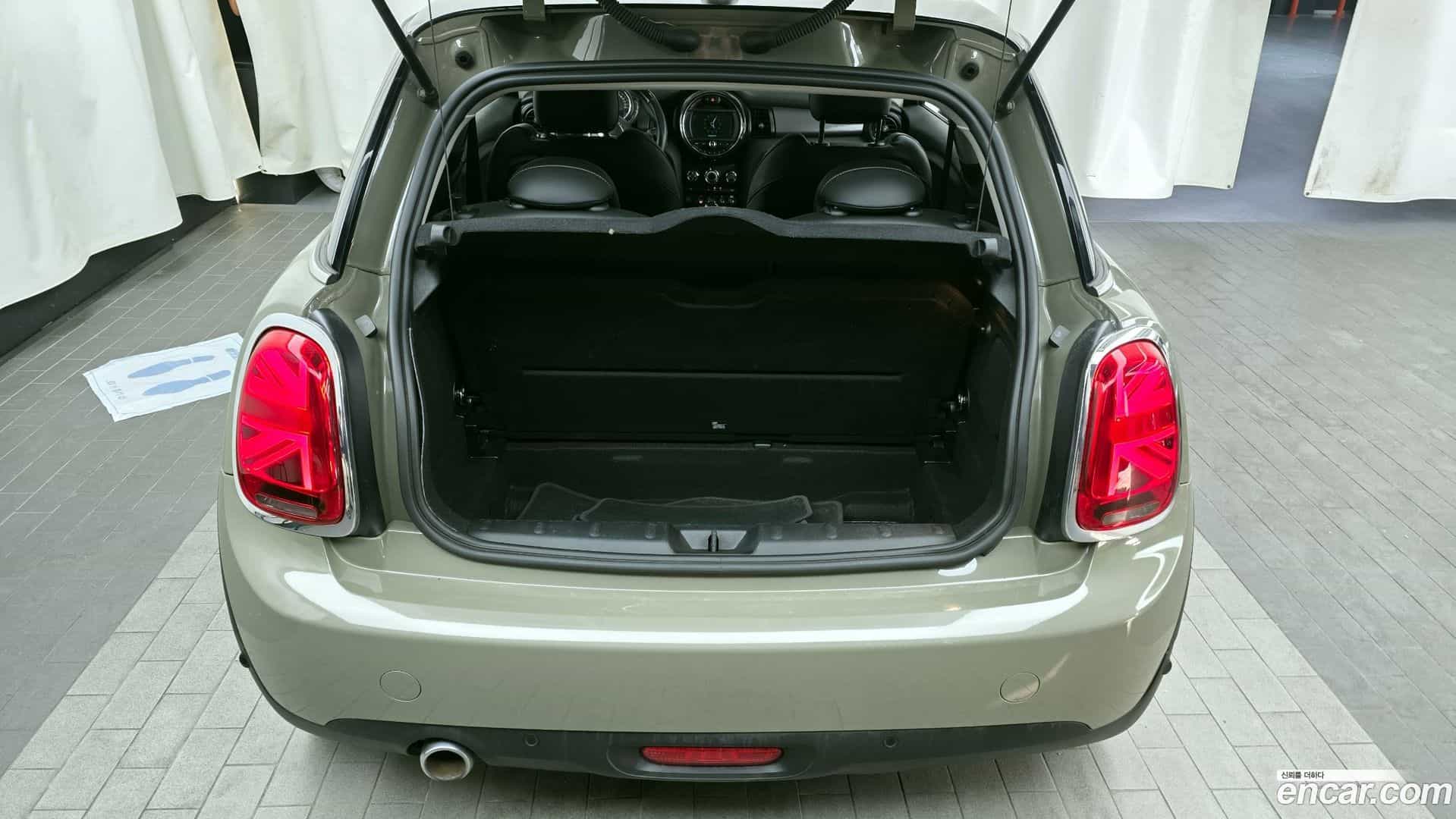 Cooper Mini 2020.7-OPTION-024
