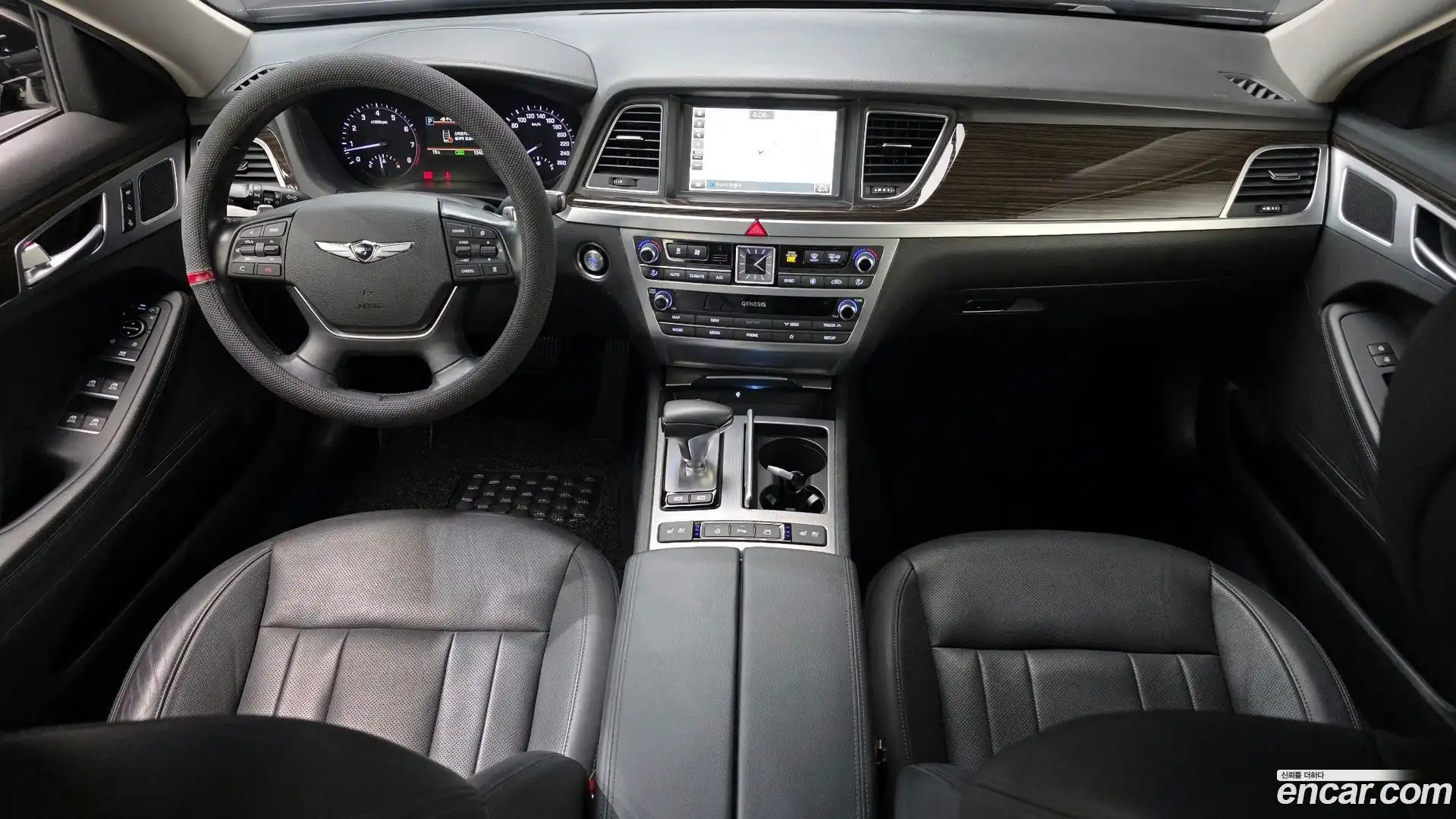 G80 Genesis 2019.2-INNER-007
