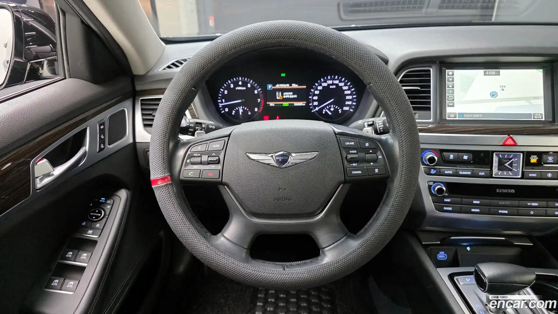 G80 Genesis 2019.2-OPTION-017